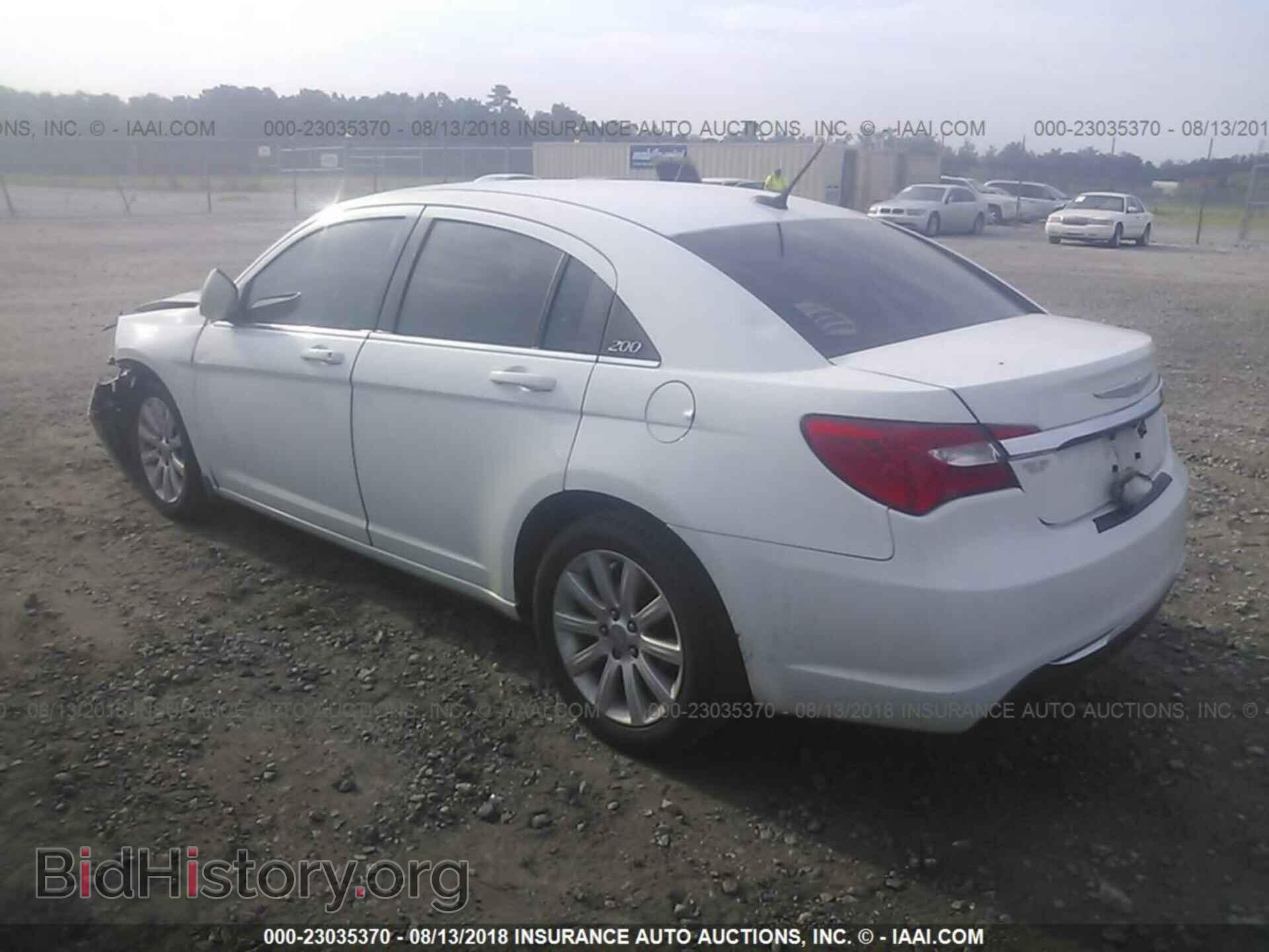 2014 Chrysler 200 - VIN: 1C3CCBBB7EN158879 - Photo 3