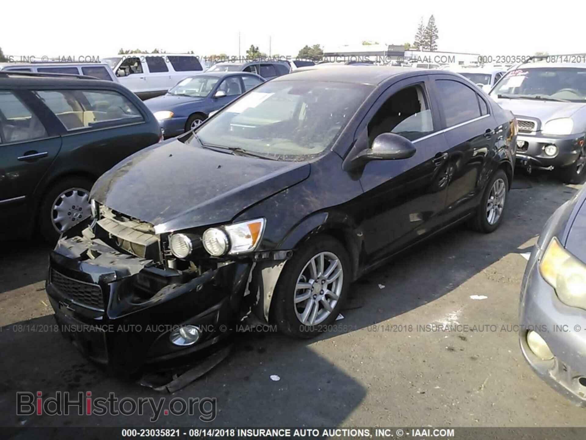 2012 Chevrolet Sonic - VIN: 1G1JC5SH1C4215422 - Фото 2