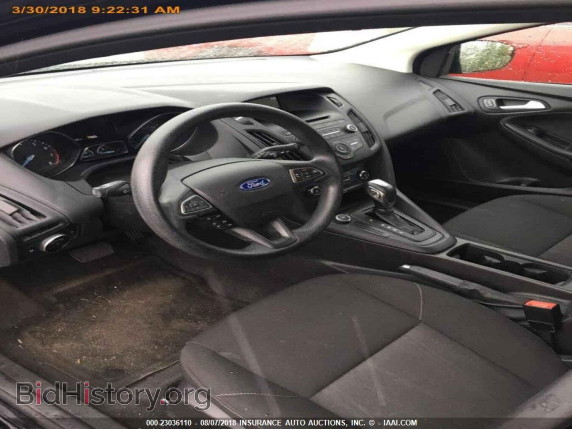 2016 Ford Focus - VIN: 1FADP3K28GL285767 - Photo 16