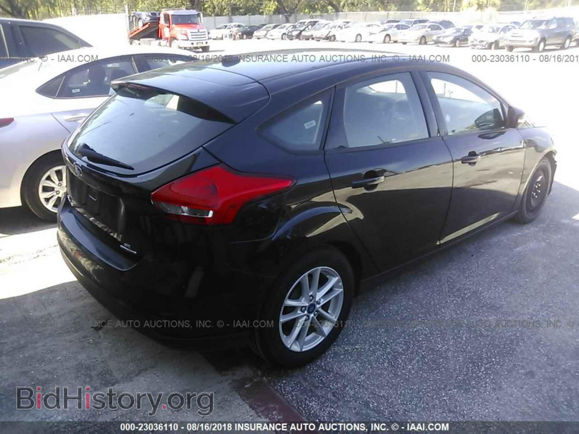 2016 Ford Focus - VIN: 1FADP3K28GL285767 - Photo 4
