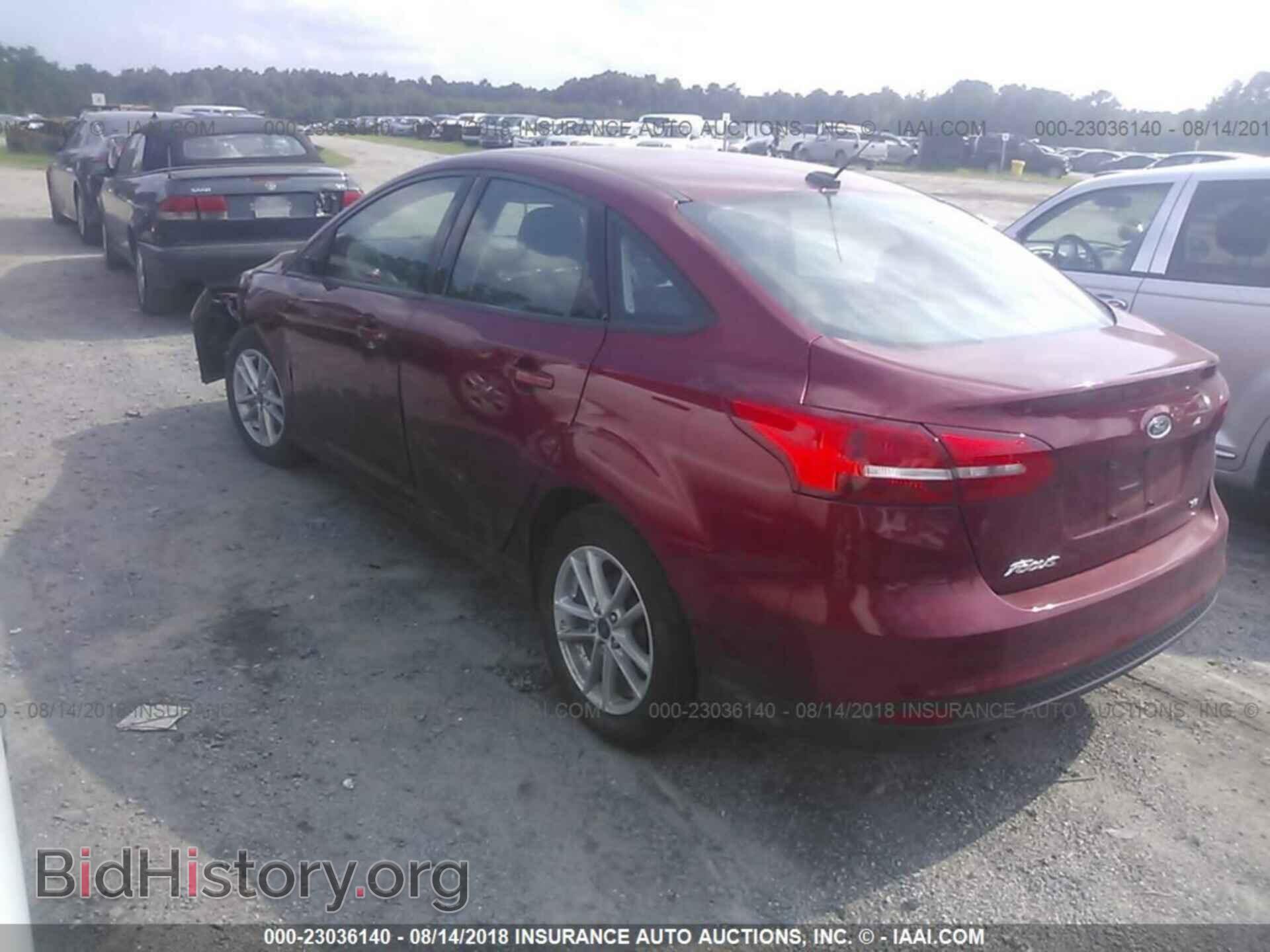 2017 Ford Focus - VIN: 1FADP3F21HL336750 - Photo 3