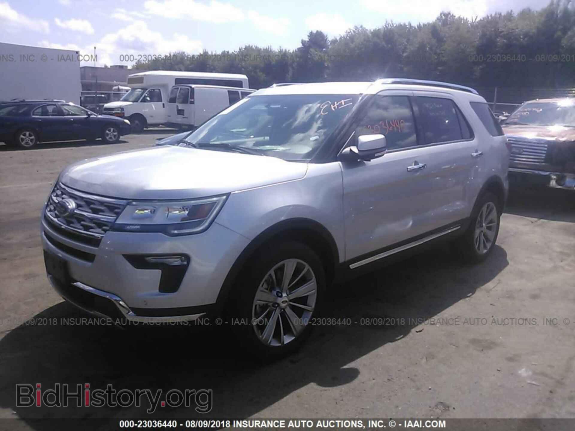 2018 Ford Explorer - VIN: 1FM5K8F80JGB18680 - Photo 2