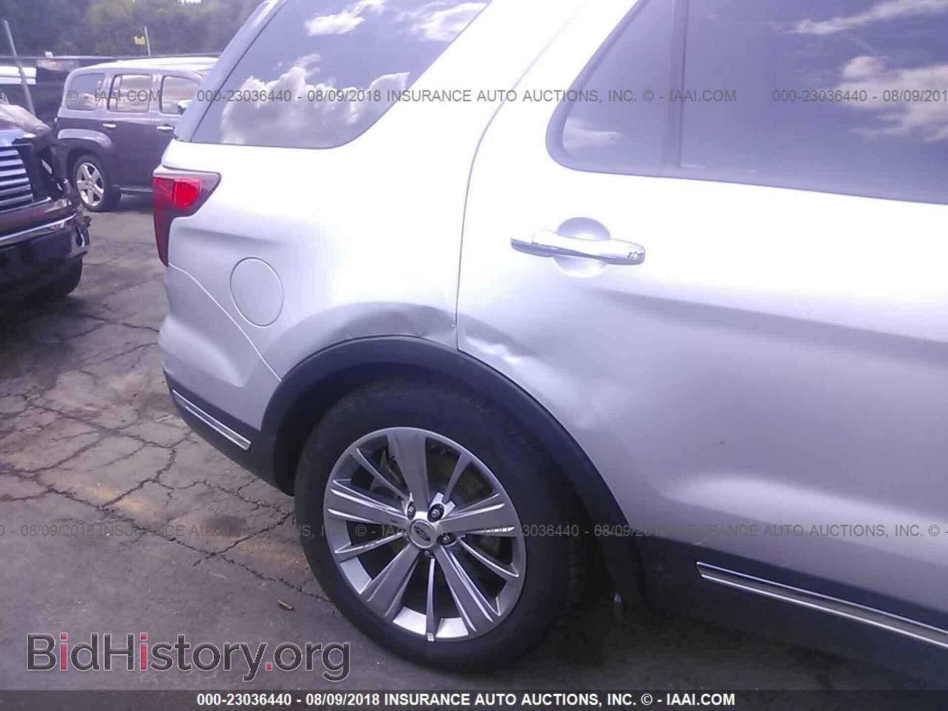 2018 Ford Explorer - VIN: 1FM5K8F80JGB18680 - Photo 6
