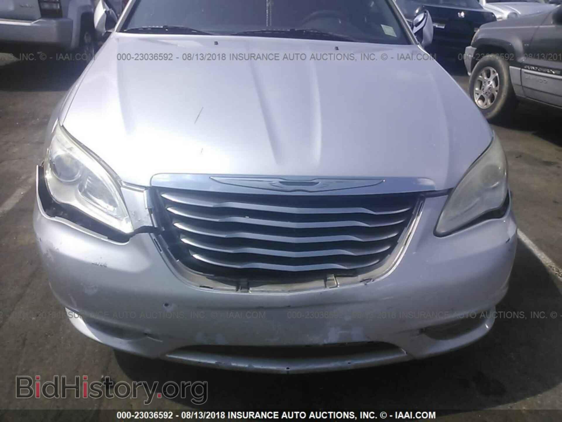 2011 Chrysler 200 - VIN: 1C3BC4FBXBN522757 - Photo 6