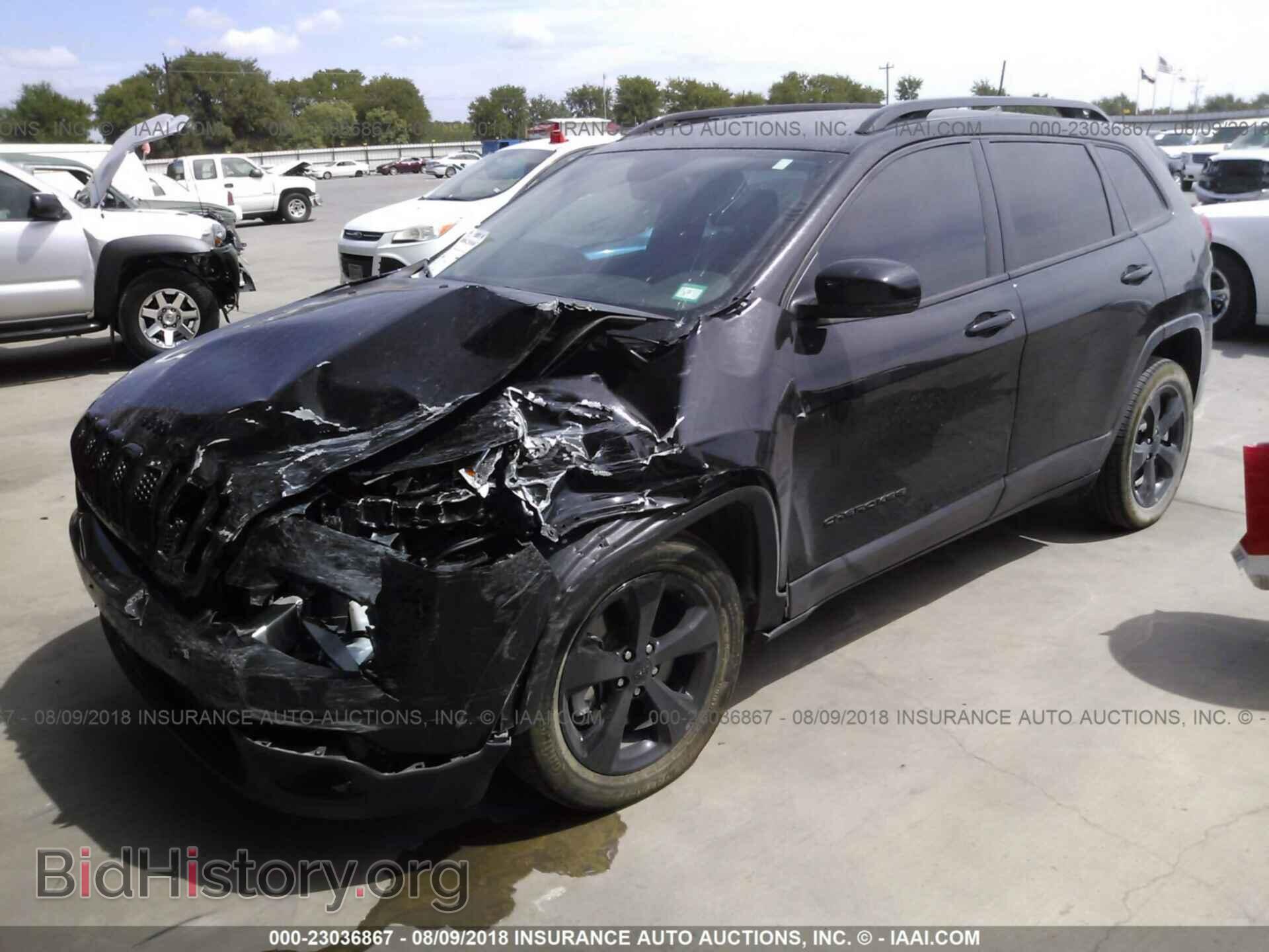 2017 Jeep Cherokee - VIN: 1C4PJLDS1HW623225 - Фото 2