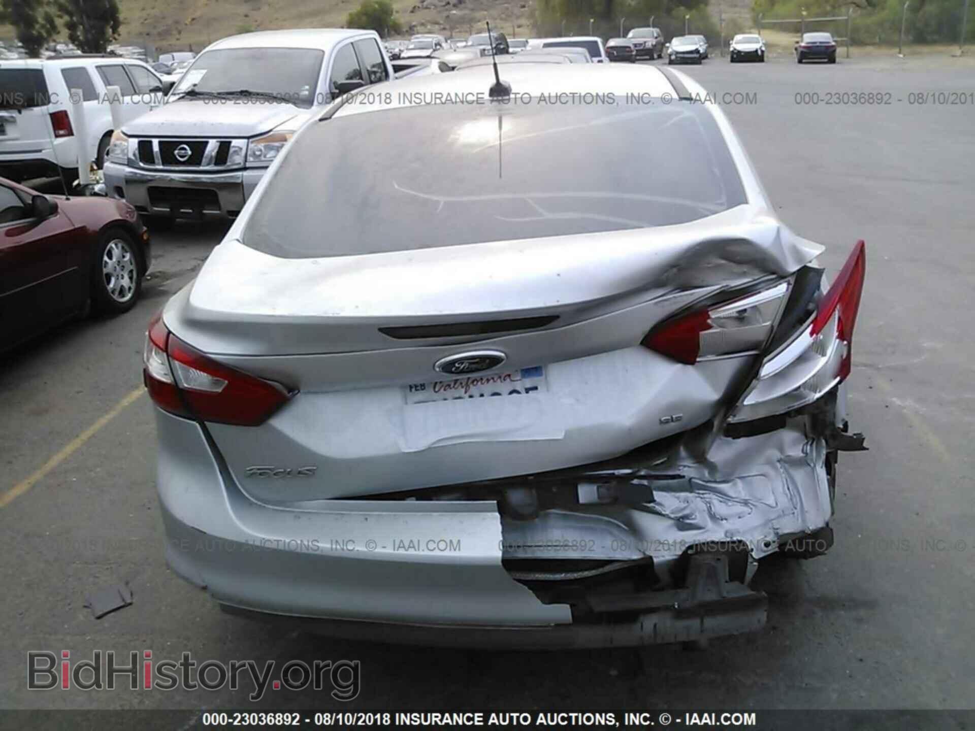 2012 Ford Focus - VIN: 1FAHP3F28CL356942 - Photo 6