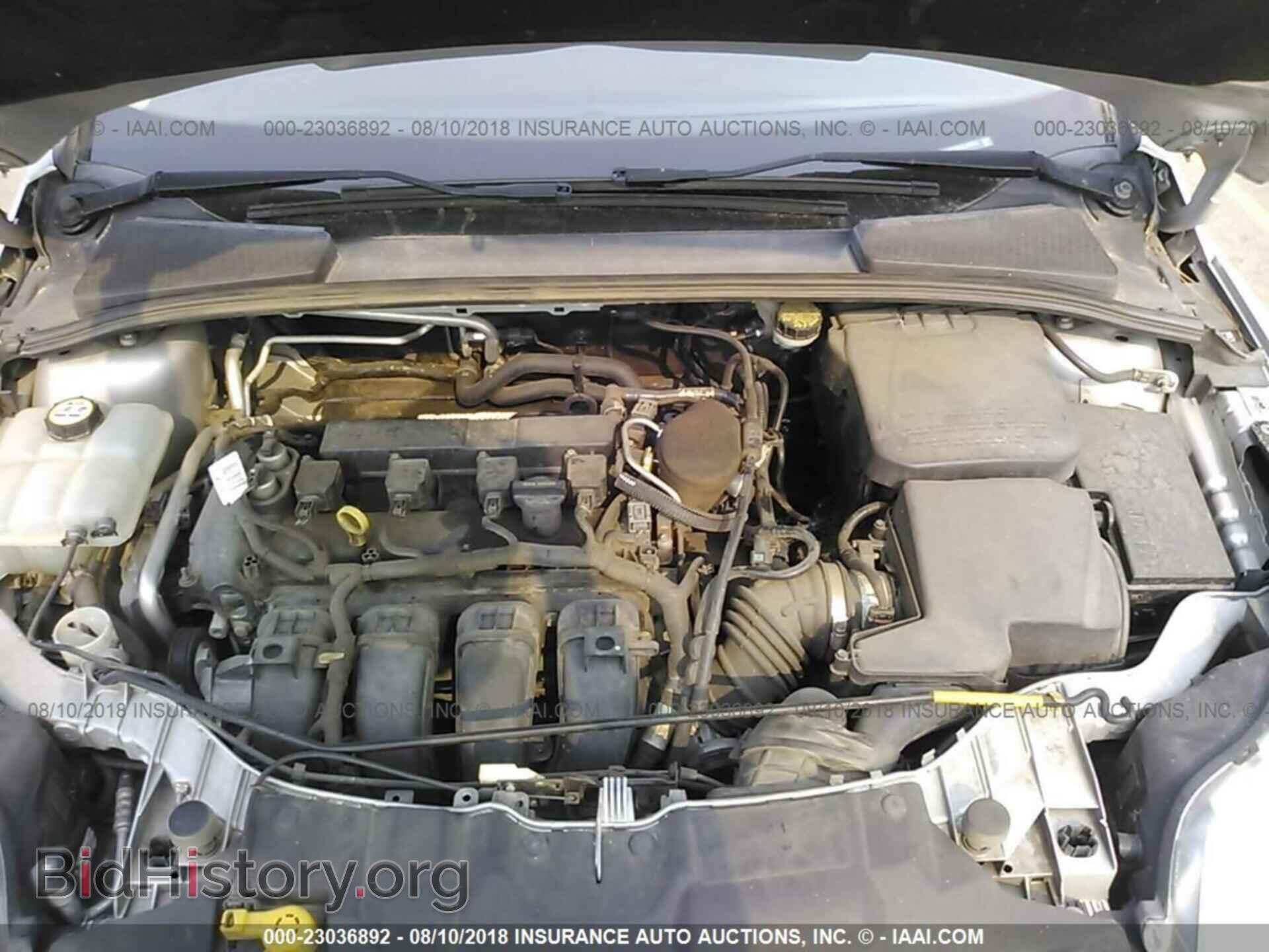 2012 Ford Focus - VIN: 1FAHP3F28CL356942 - Photo 10