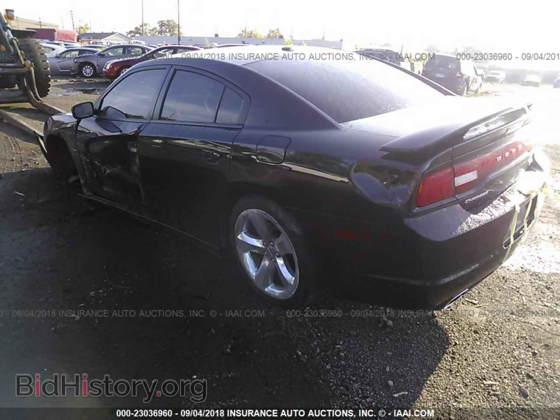 2013 Dodge Charger - VIN: 2C3CDXCT4DH712064 - Photo 3