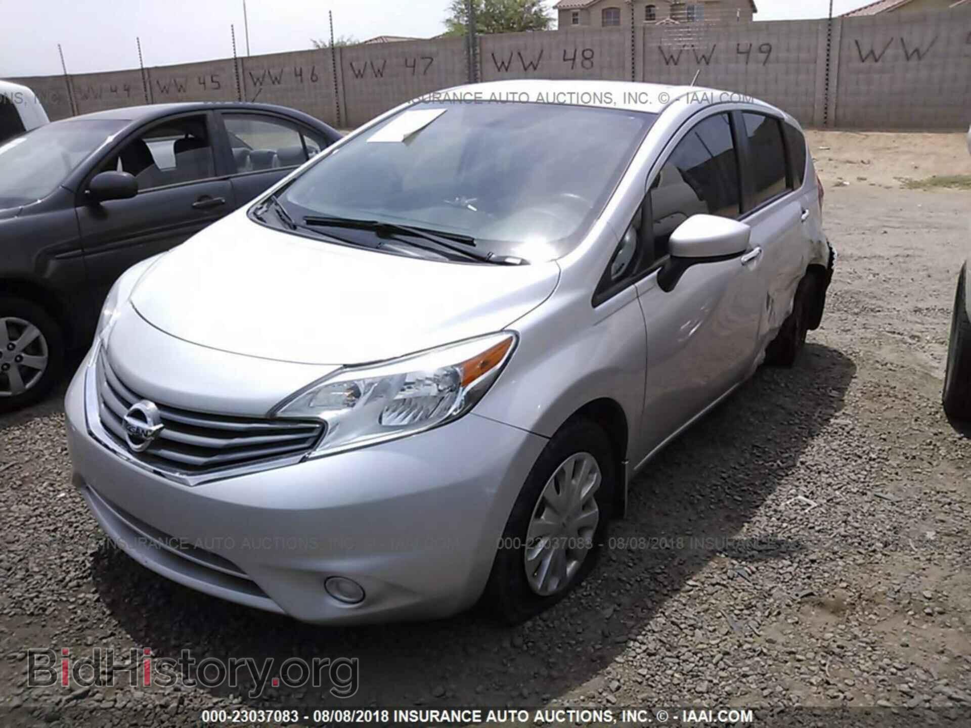 2015 Nissan Versa note - VIN: 3N1CE2CP7FL441786 - Фото 2