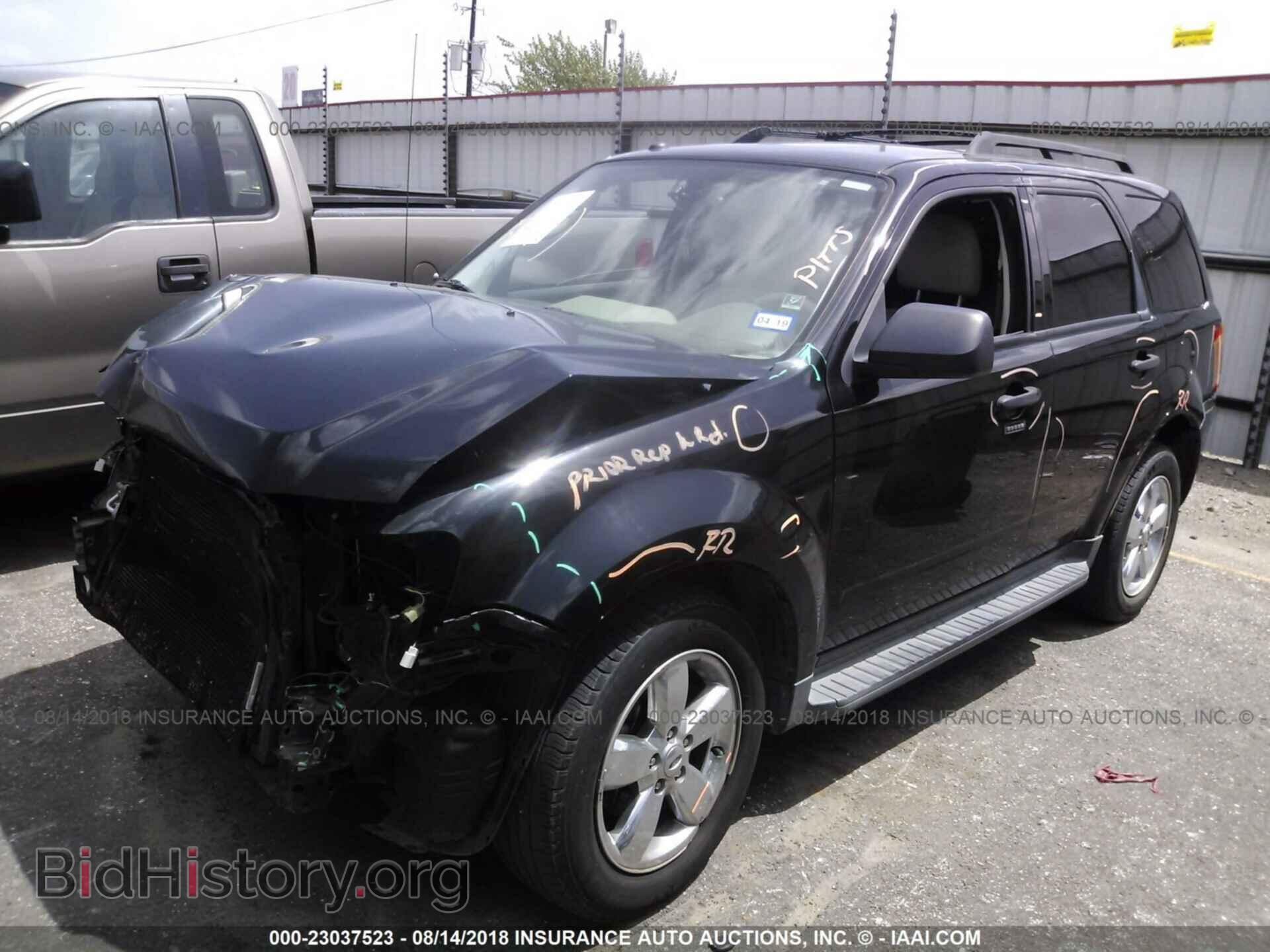 2012 Ford Escape - VIN: 1FMCU0D77CKC00452 - Фото 2