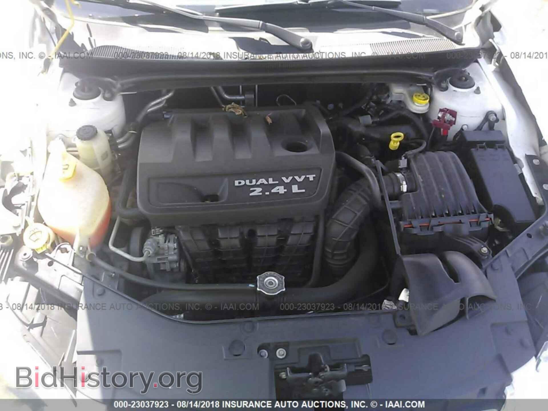 2012 Chrysler 200 - VIN: 1C3CCBAB4CN167229 - Фото 10