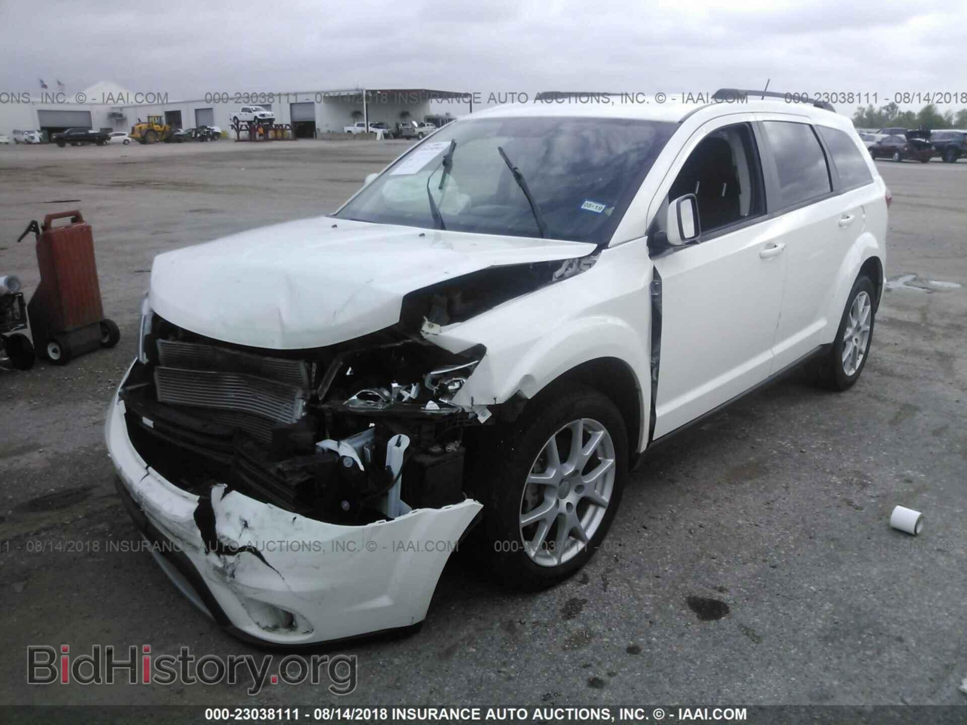 2014 Dodge Journey - VIN: 3C4PDCBB5ET270936 - Фото 2