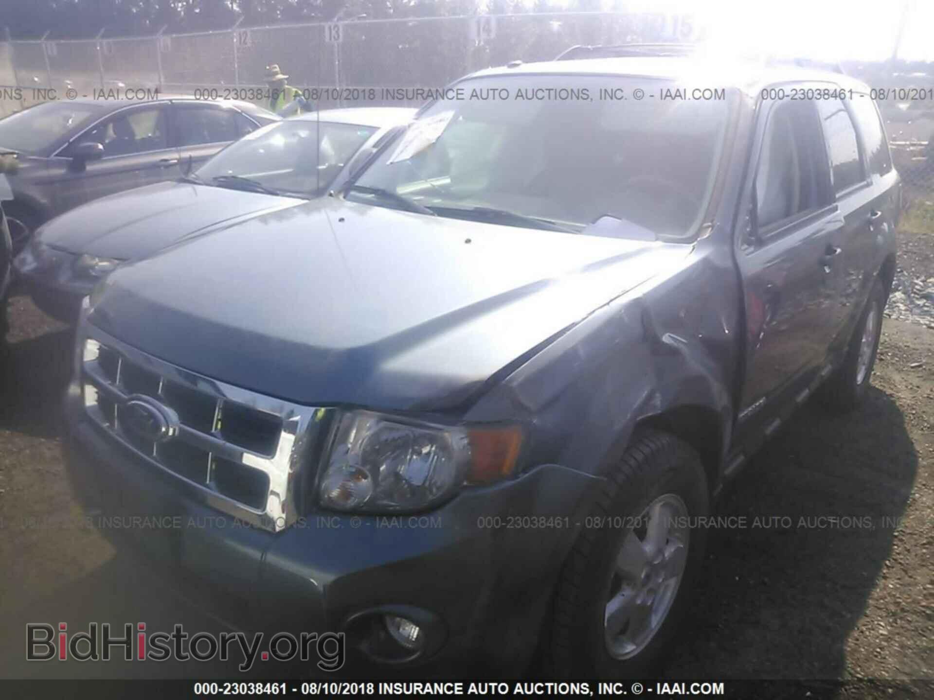 2012 Ford Escape - VIN: 1FMCU9DG2CKC26865 - Photo 2
