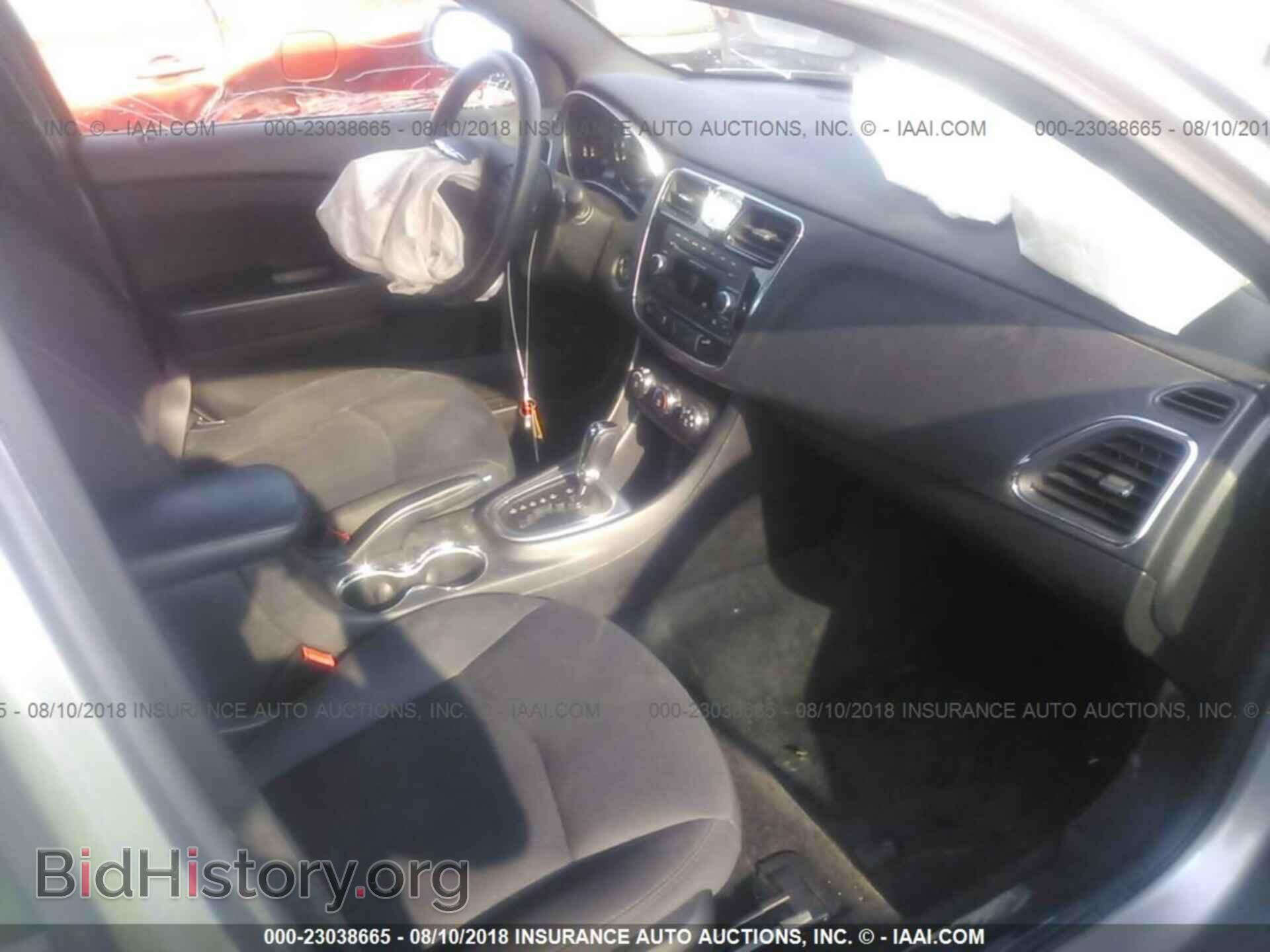 2014 Chrysler 200 - VIN: 1C3CCBAB5EN213069 - Фото 5