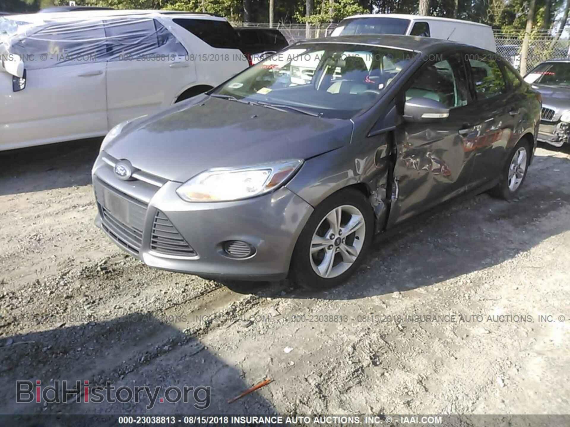 2014 Ford Focus - VIN: 1FADP3F23EL427126 - Photo 2
