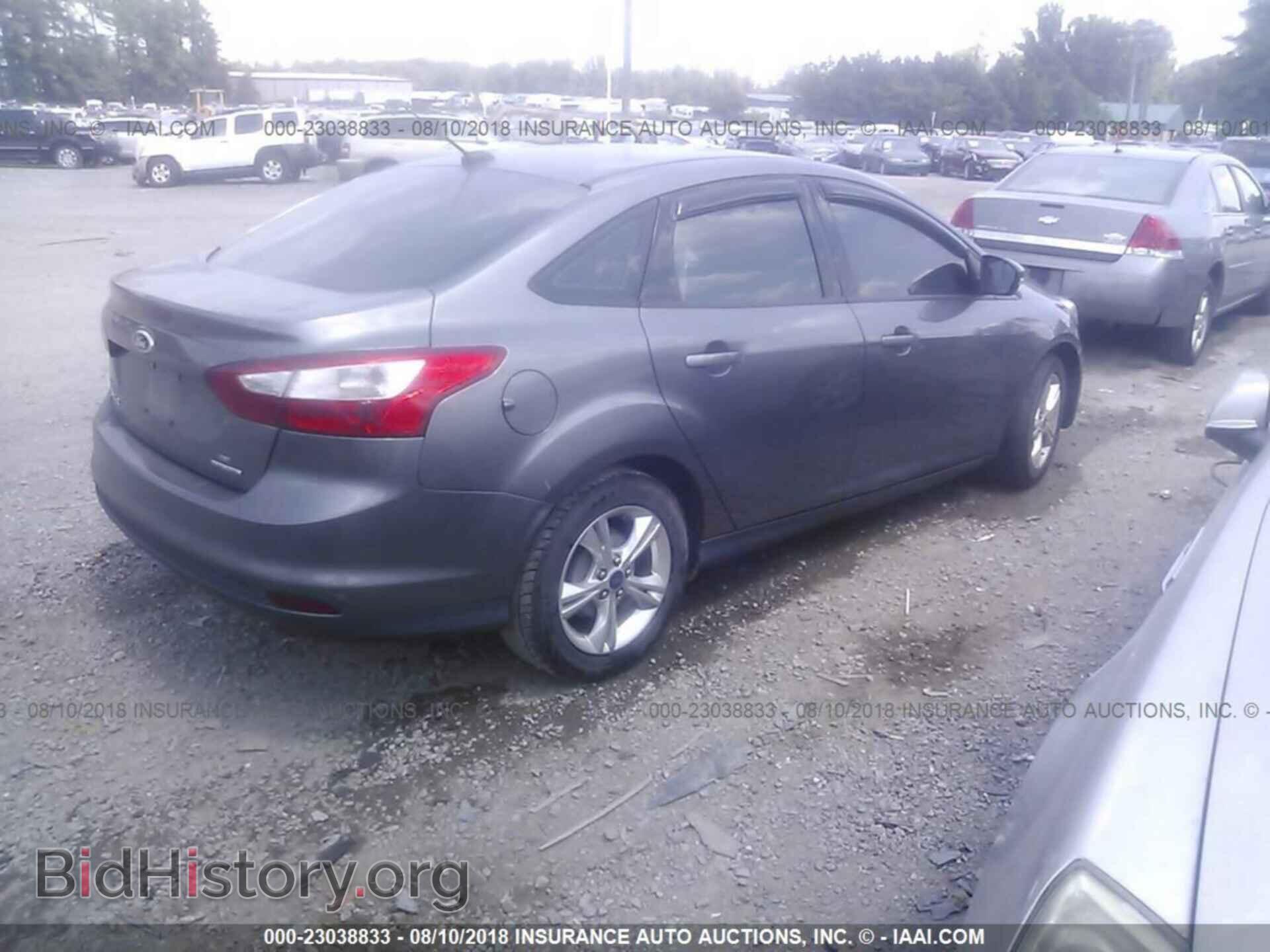 2013 Ford Focus - VIN: 1FADP3F25DL359474 - Photo 4