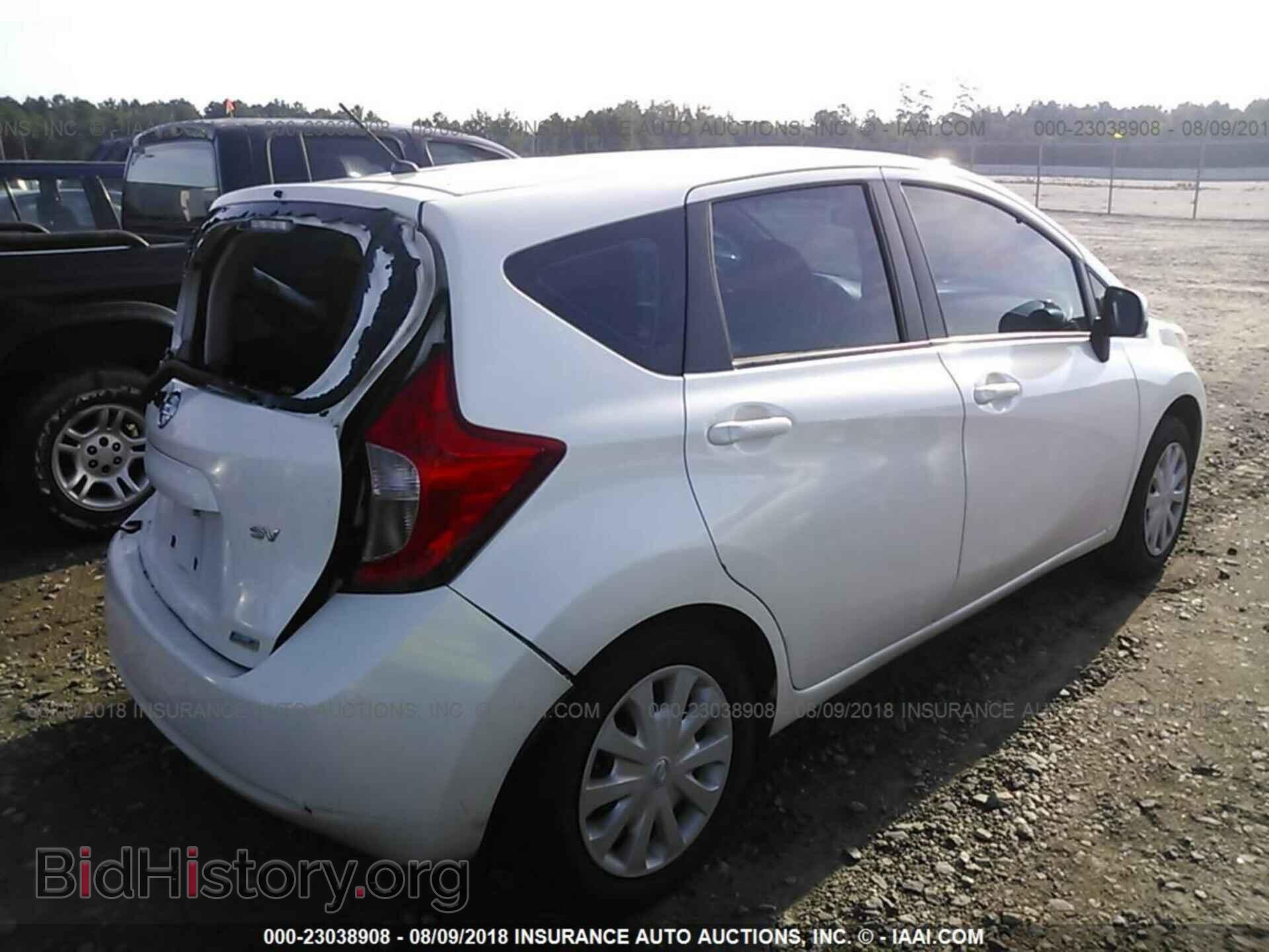 2014 Nissan Versa note - VIN: 3N1CE2CP3EL387448 - Photo 4
