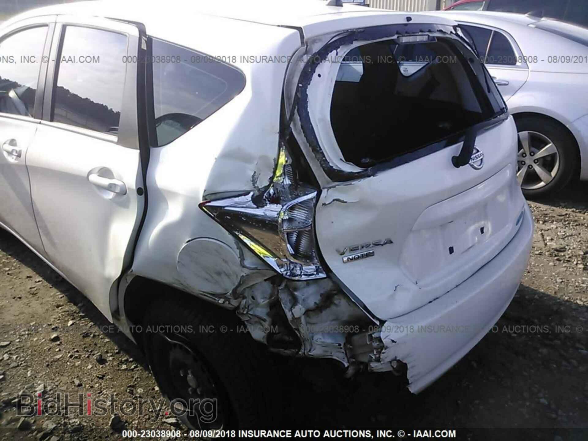 2014 Nissan Versa note - VIN: 3N1CE2CP3EL387448 - Photo 6