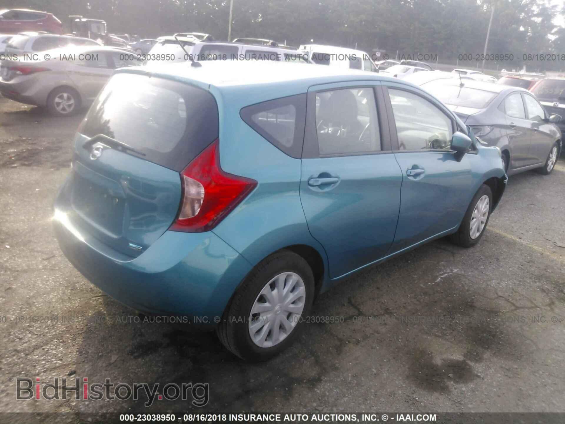 2015 Nissan Versa note - VIN: 3N1CE2CPXFL446061 - Photo 4