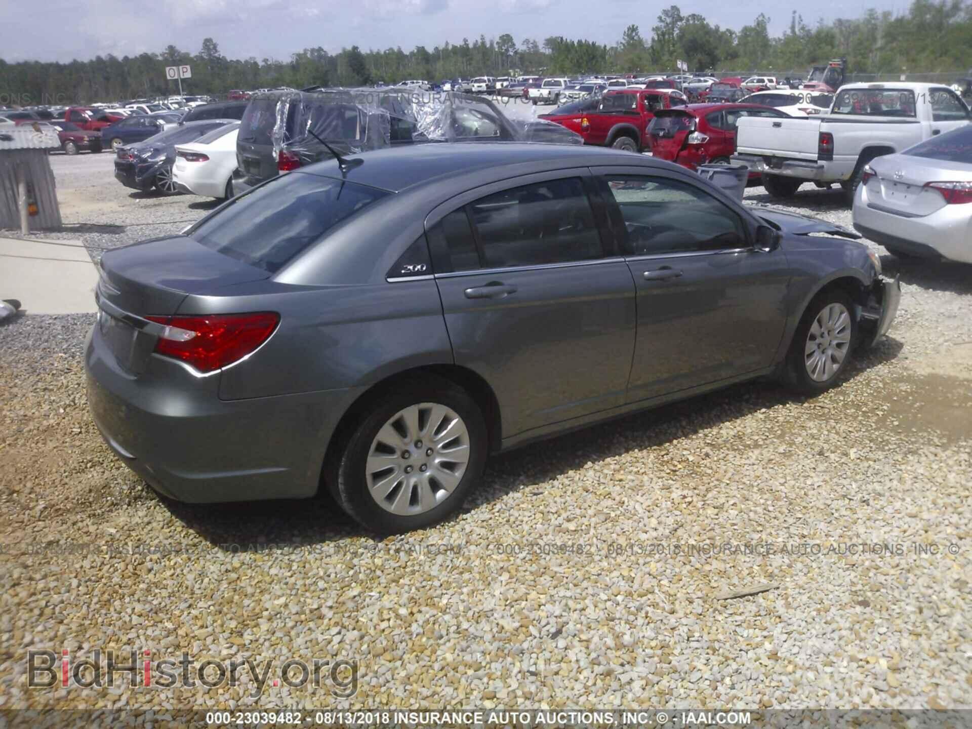 2012 Chrysler 200 - VIN: 1C3CCBAB9CN218742 - Фото 4