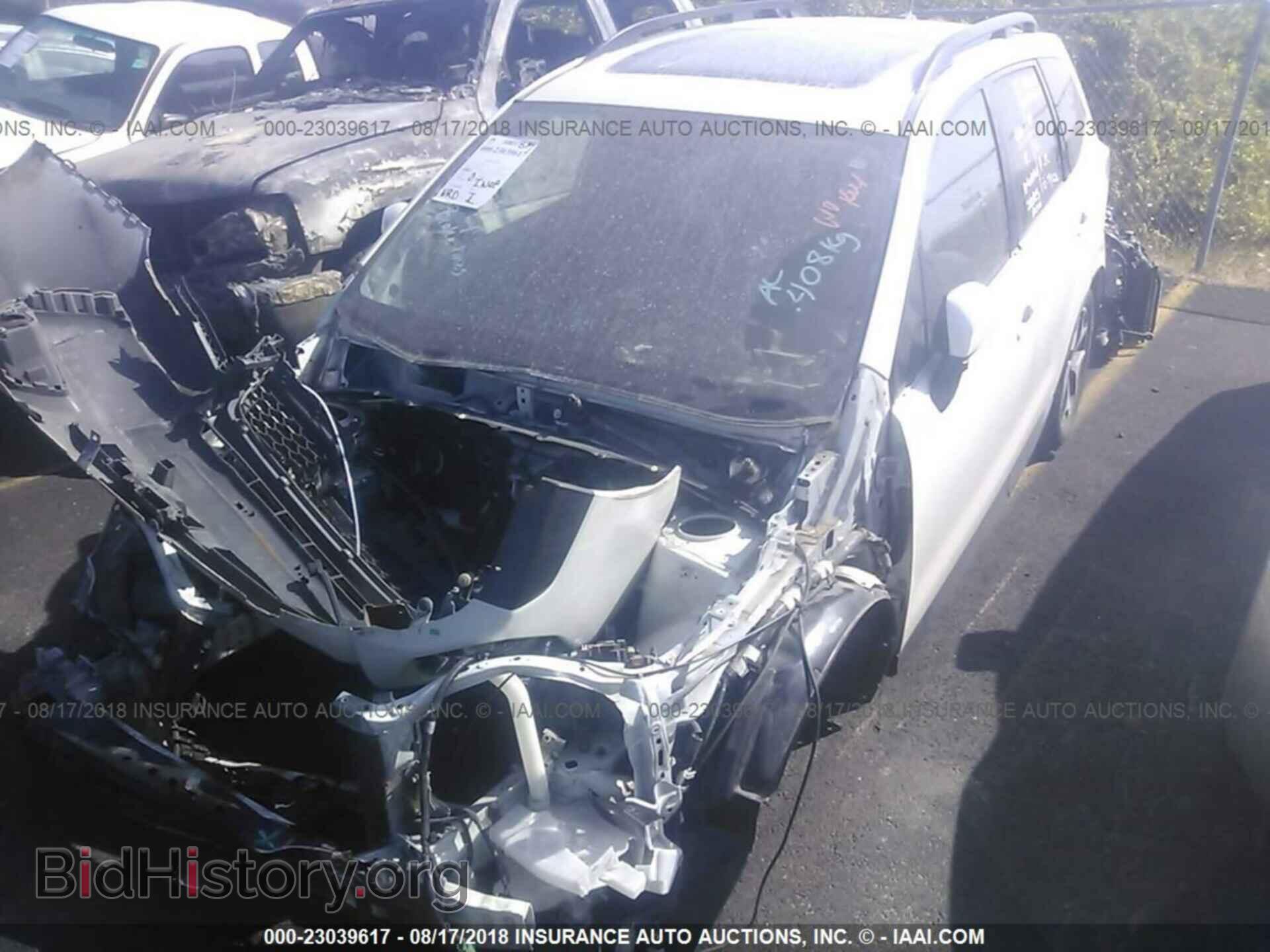 2014 Subaru Forester - VIN: JF2SJGMC3EH524773 - Фото 2