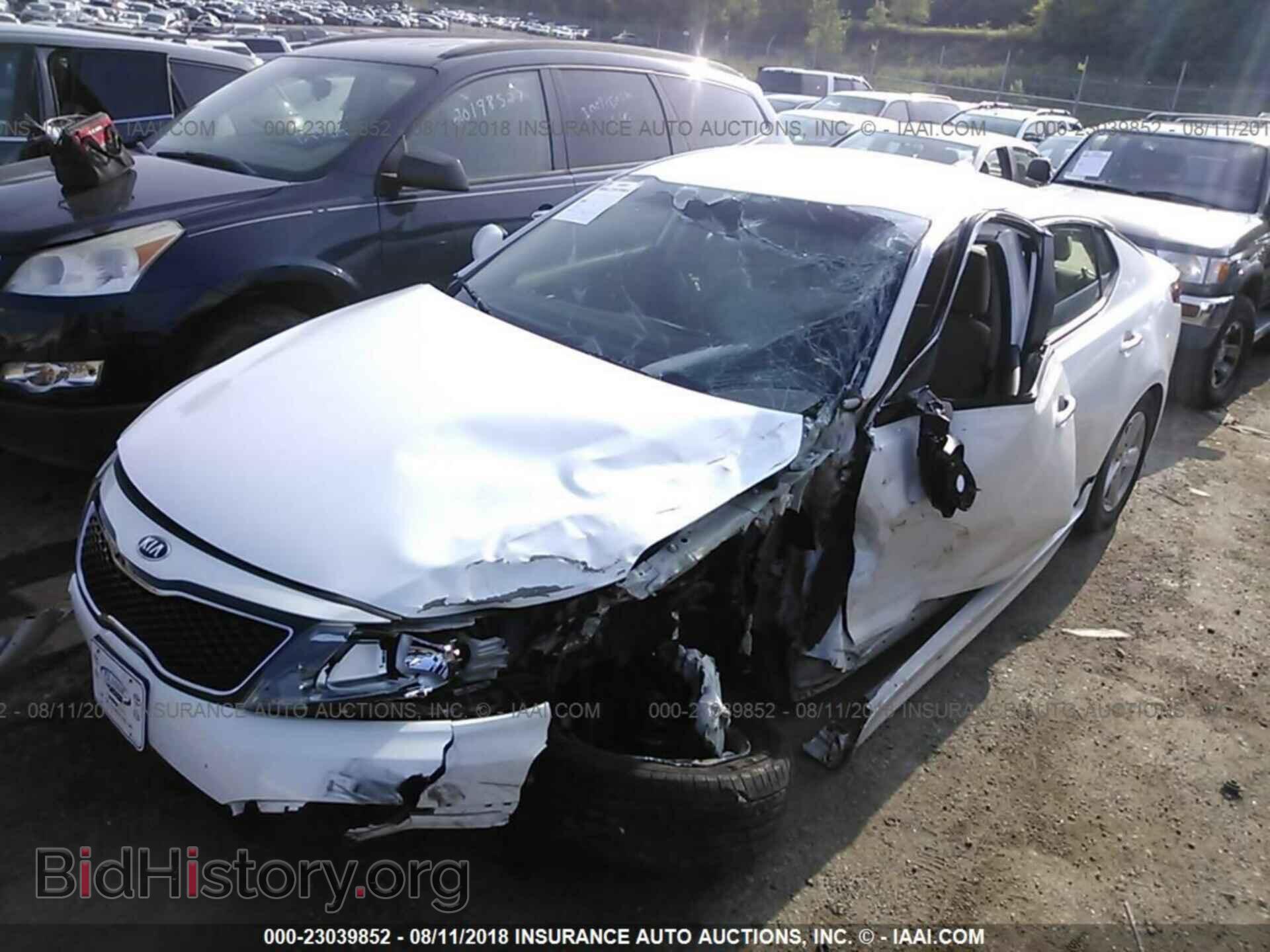 2014 Kia Optima - VIN: KNAGM4A73E5464204 - Photo 2