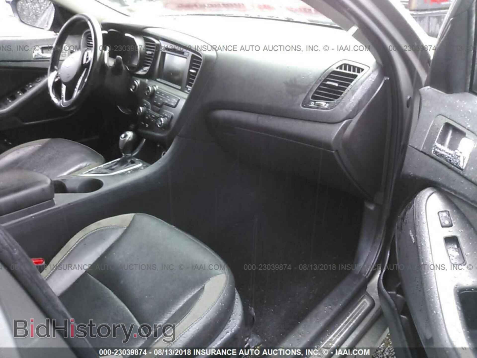 2012 Kia Optima - VIN: 5XXGR4A63CG032121 - Photo 4