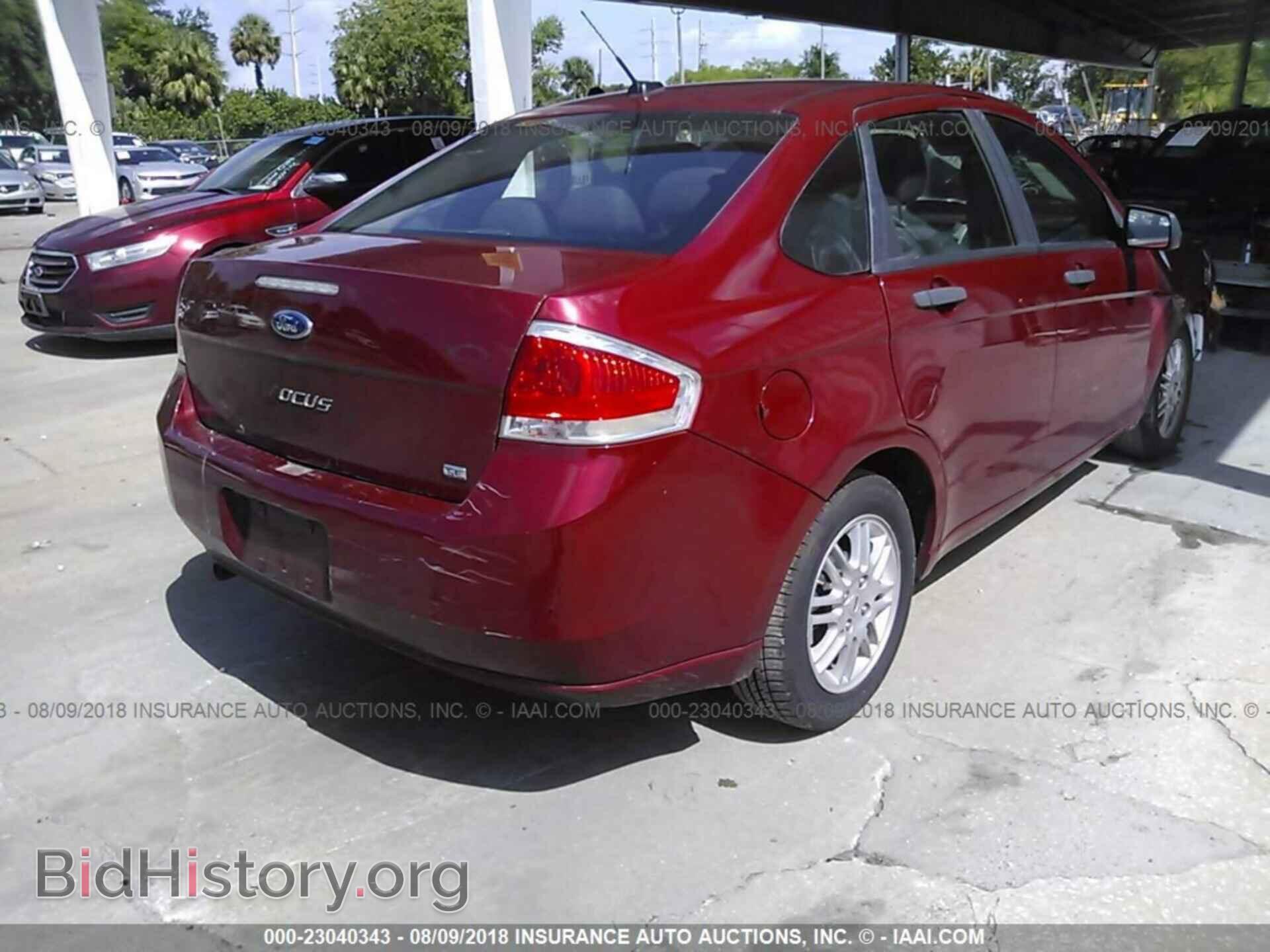 2011 Ford Focus - VIN: 1FAHP3FN7BW112299 - Фото 4