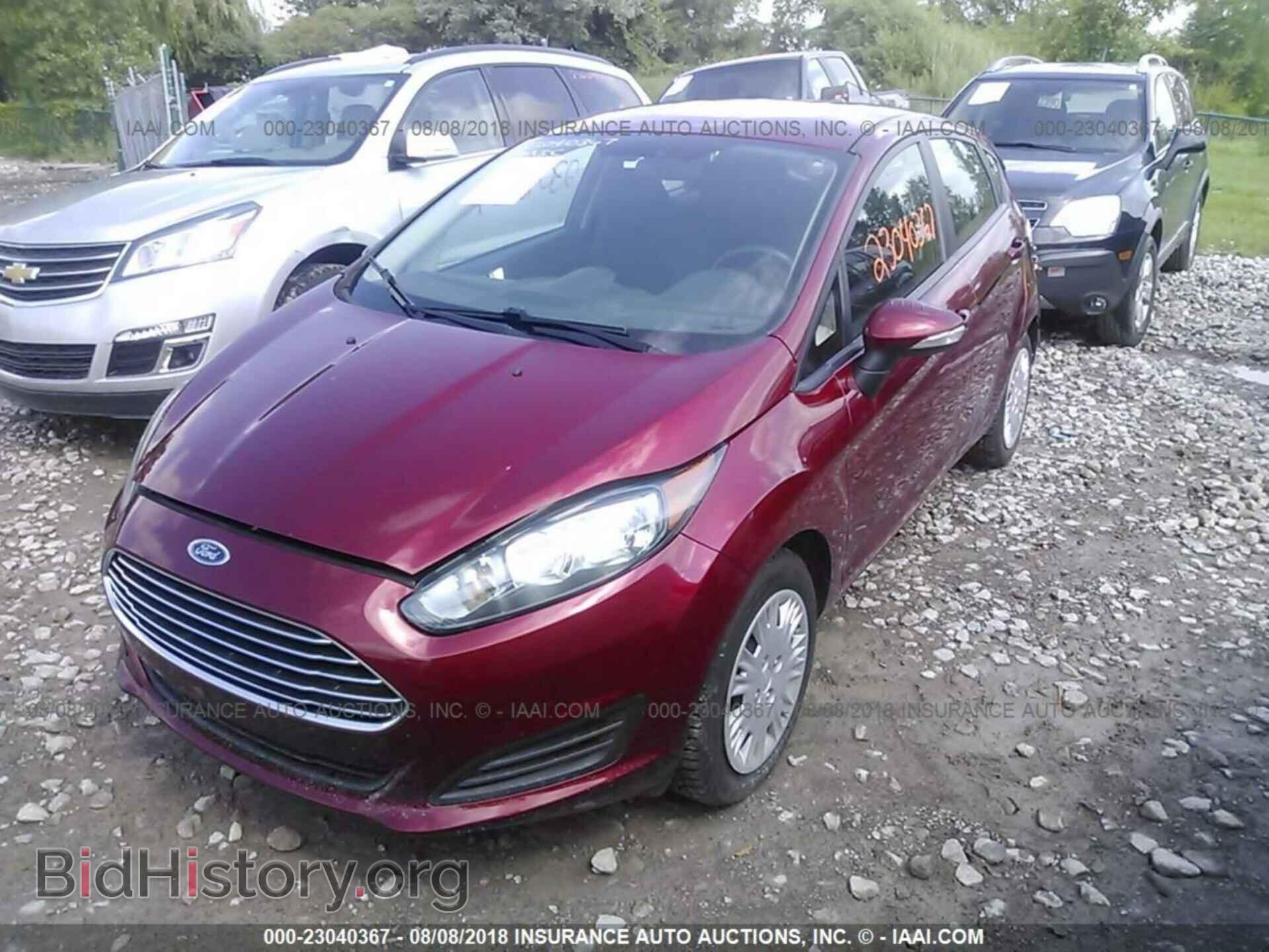 2014 Ford Fiesta - VIN: 3FADP4EJ0EM213577 - Photo 2