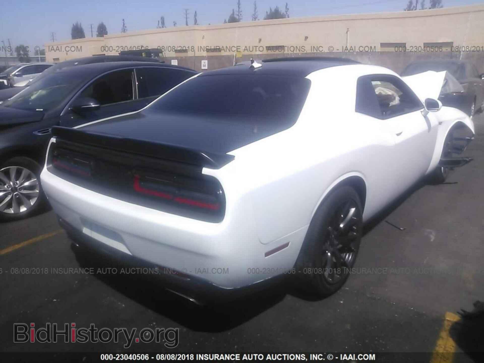 2016 Dodge Challenger - VIN: 2C3CDZFJ0GH279322 - Photo 4