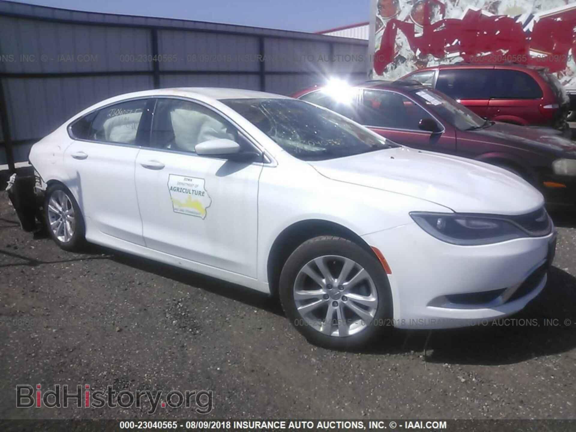 Photo 1C3CCCAB5FN672190 - Chrysler 200 2015