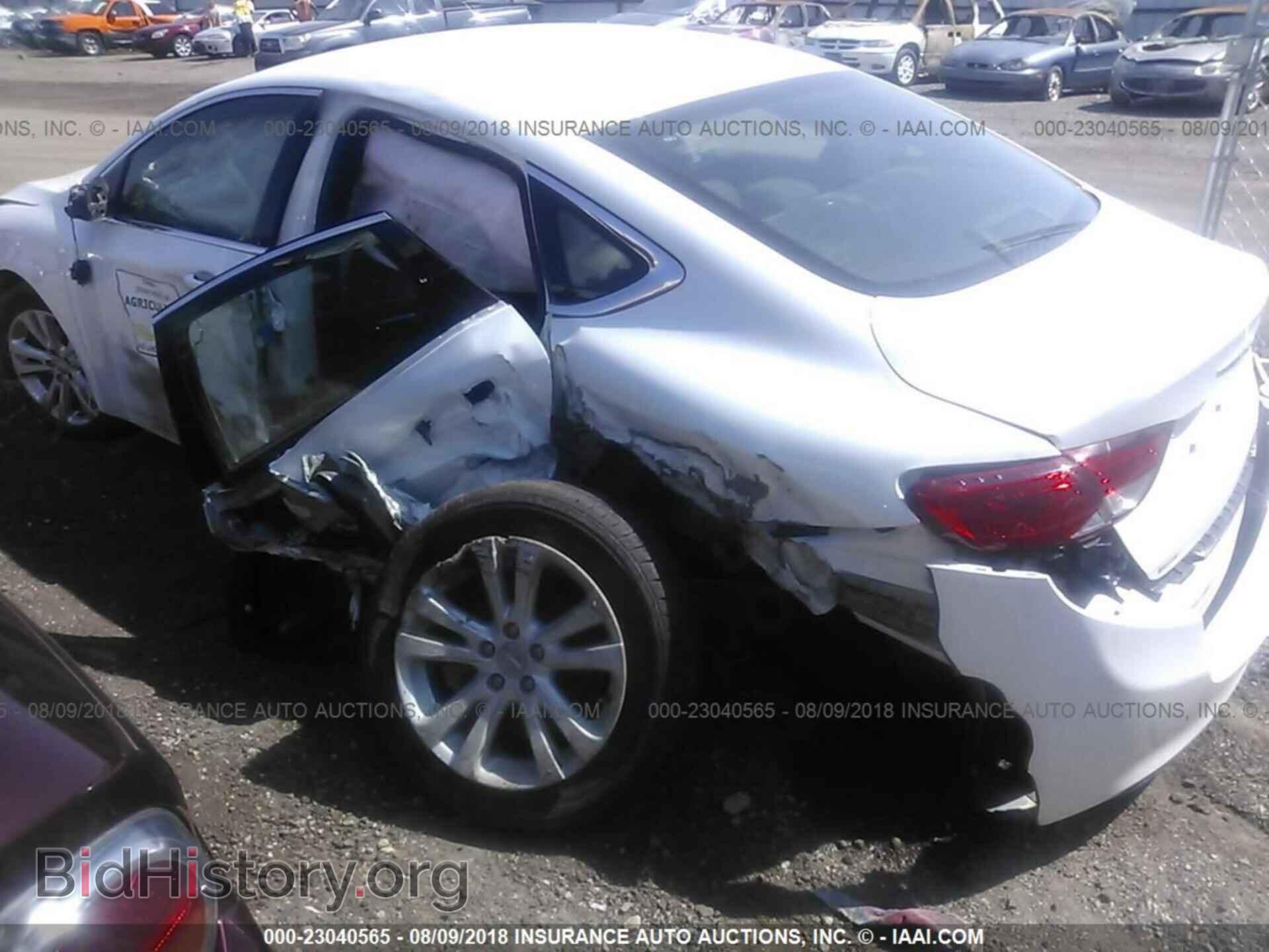 2015 Chrysler 200 - VIN: 1C3CCCAB5FN672190 - Фото 6