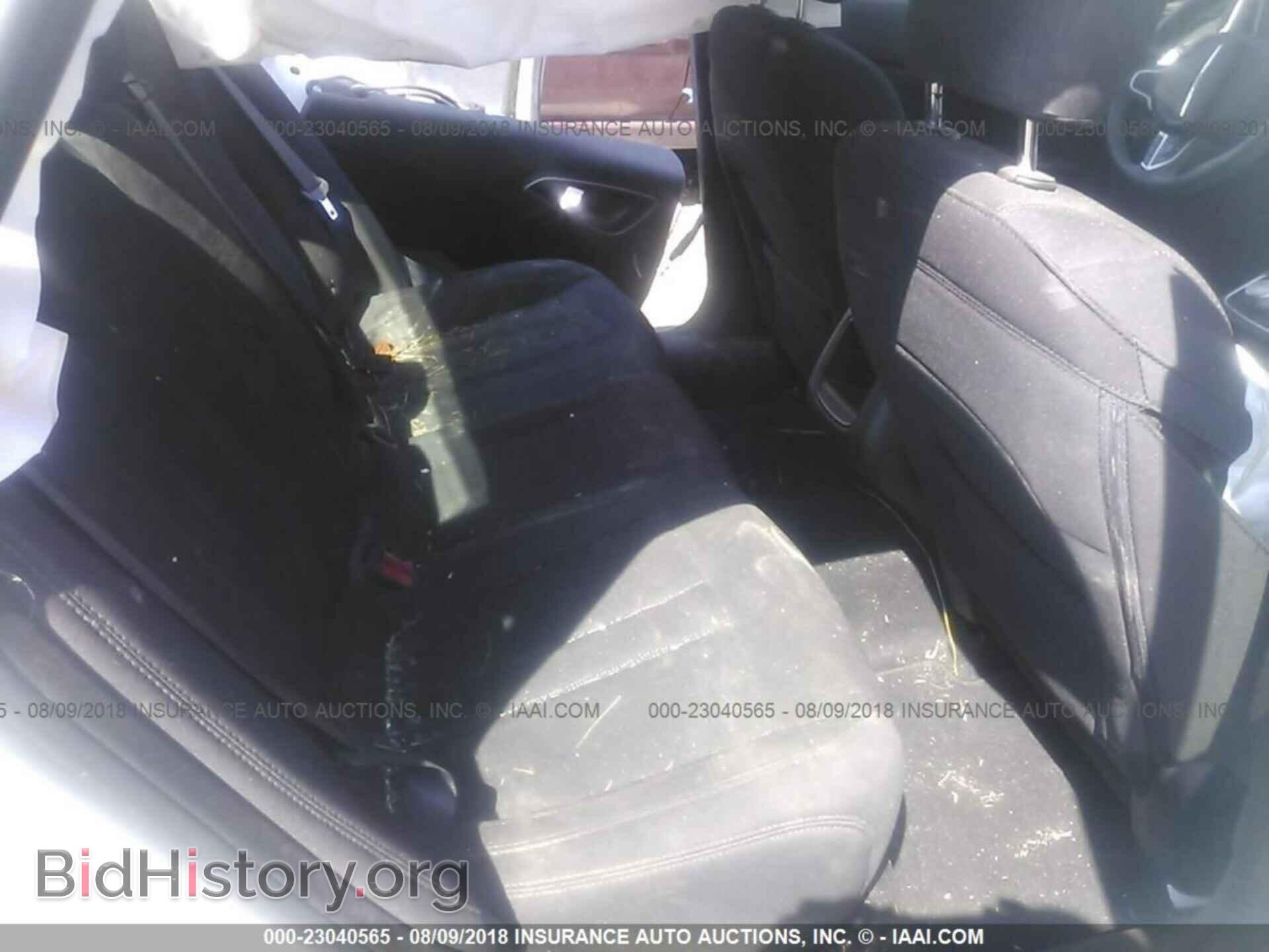 2015 Chrysler 200 - VIN: 1C3CCCAB5FN672190 - Фото 8
