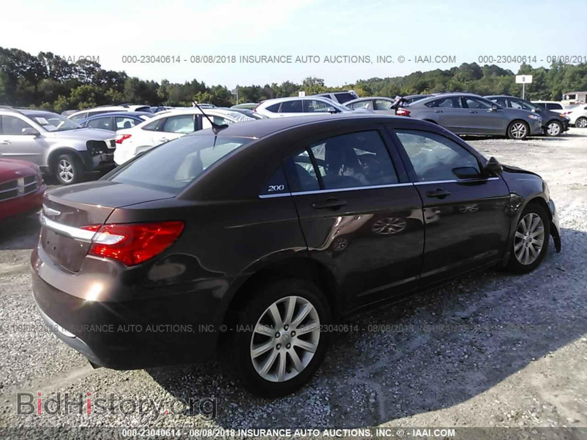 2013 Chrysler 200 - VIN: 1C3CCBBB3DN683596 - Фото 4