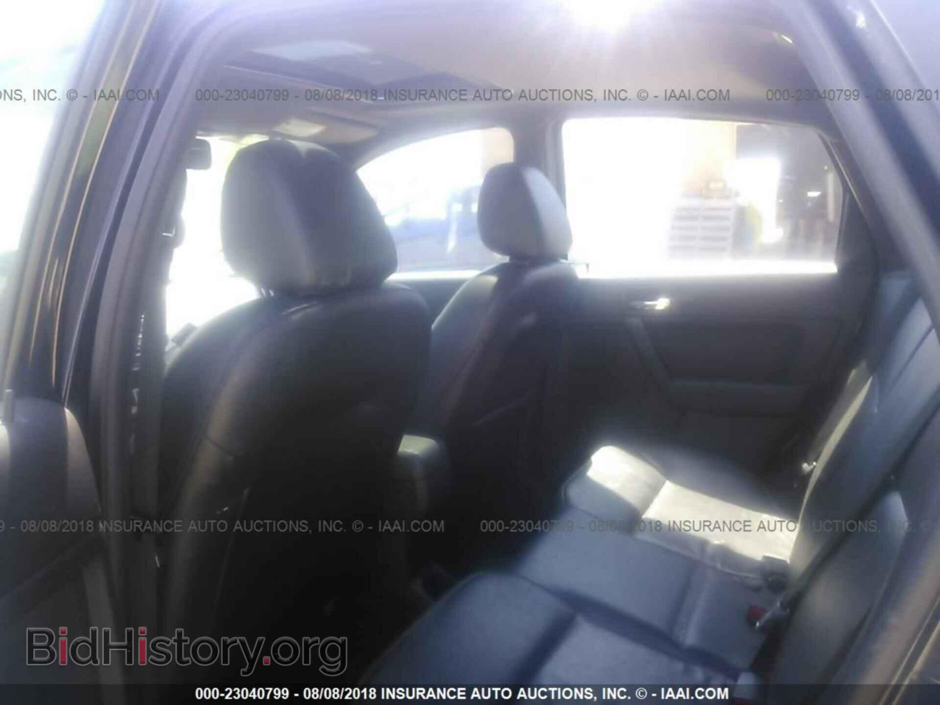 2011 Ford Focus - VIN: 1FAHP3HNXBW200499 - Фото 8