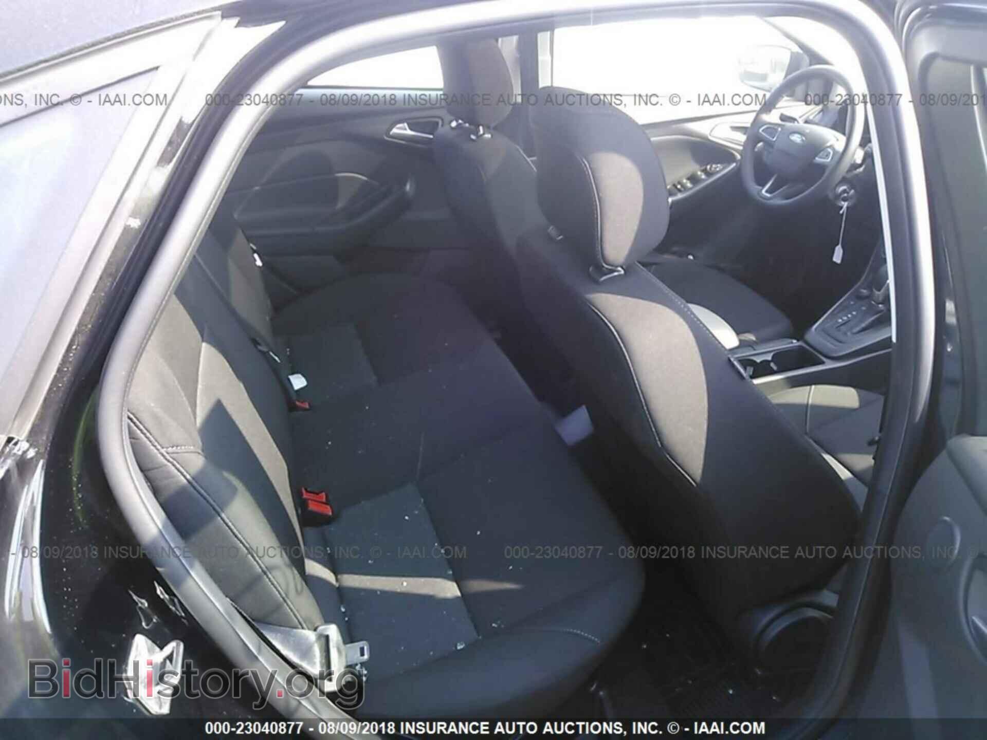2018 Ford Focus - VIN: 1FADP3H21JL233301 - Фото 8
