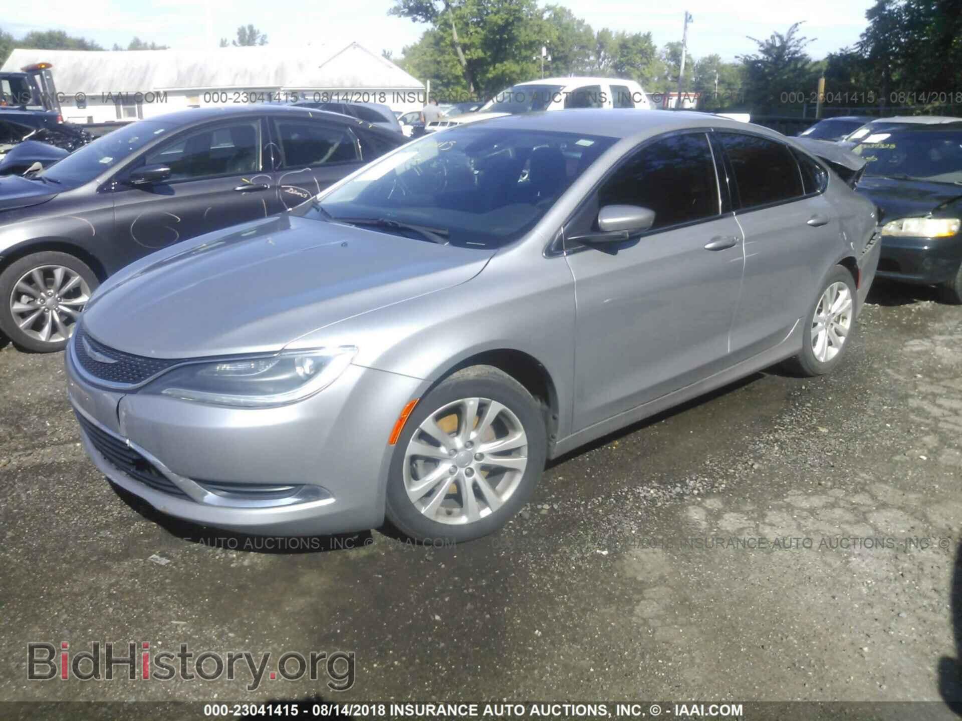 2015 Chrysler 200 - VIN: 1C3CCCABXFN616200 - Photo 2