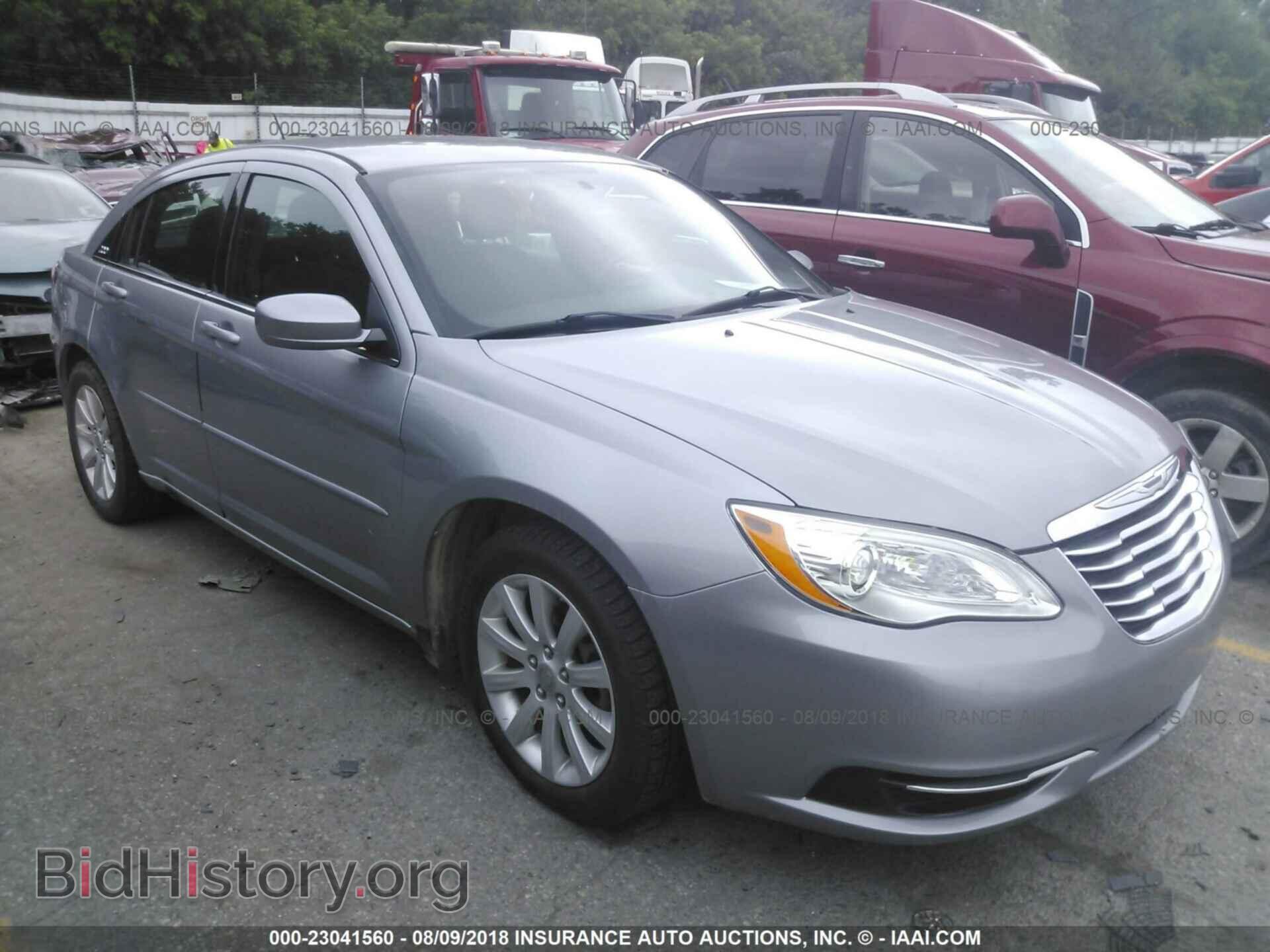 Photo 1C3CCBBBXDN557560 - Chrysler 200 2013