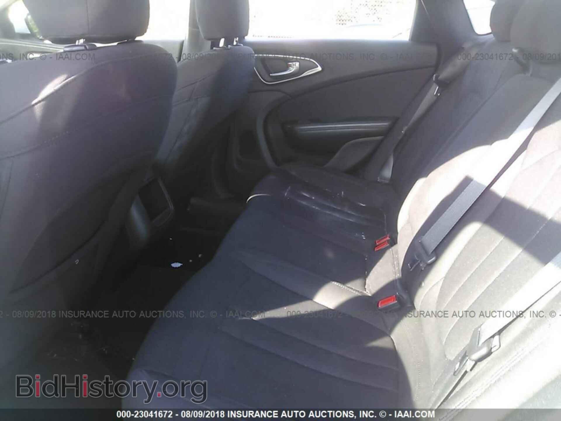 2015 Chrysler 200 - VIN: 1C3CCCAB5FN628688 - Photo 8