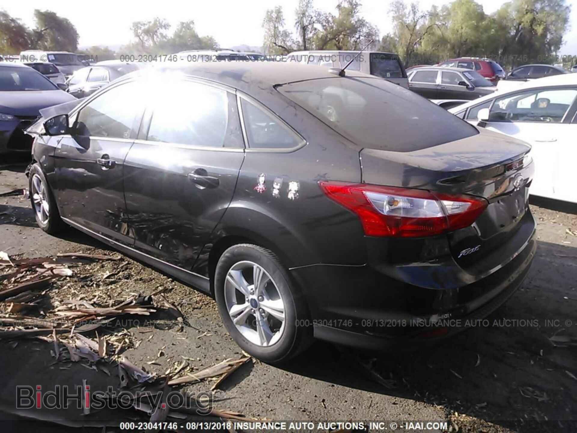2013 Ford Focus - VIN: 1FADP3F25DL382138 - Photo 3