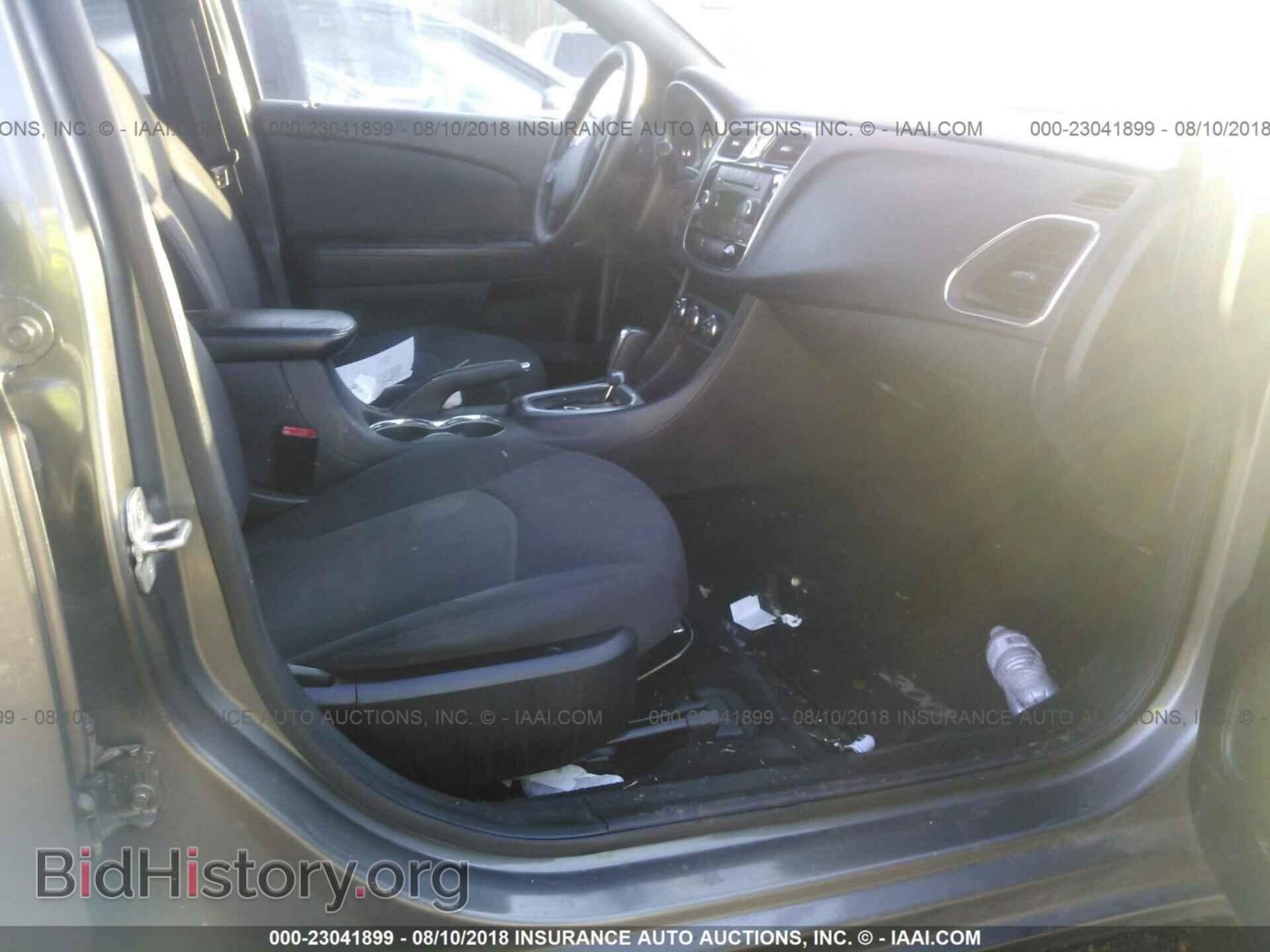 2012 Chrysler 200 - VIN: 1C3CCBAB6CN248815 - Фото 5