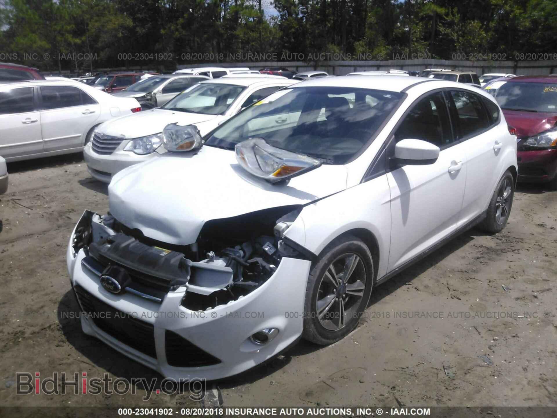 2012 Ford Focus - VIN: 1FAHP3K22CL390493 - Фото 2