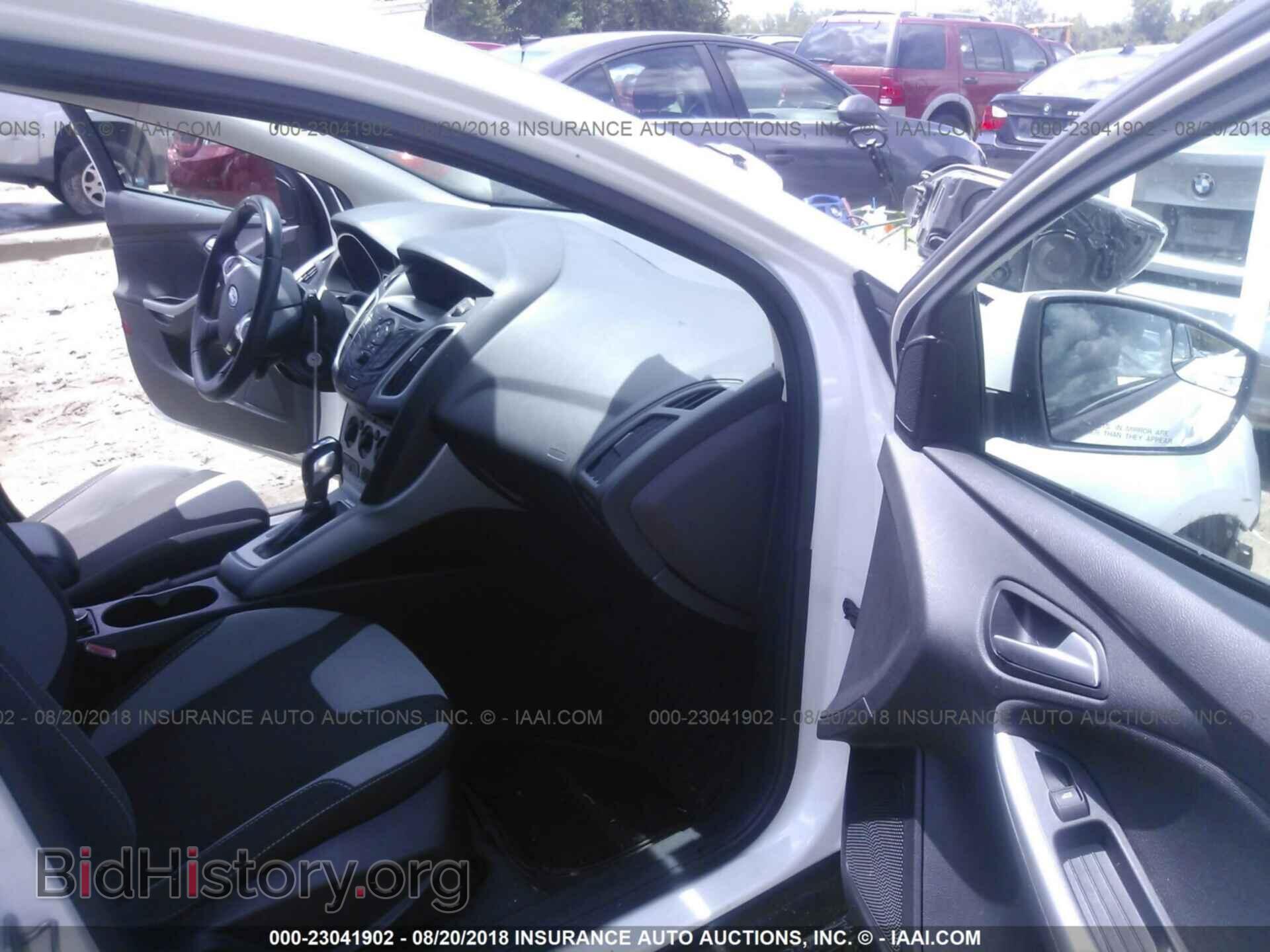 2012 Ford Focus - VIN: 1FAHP3K22CL390493 - Фото 5