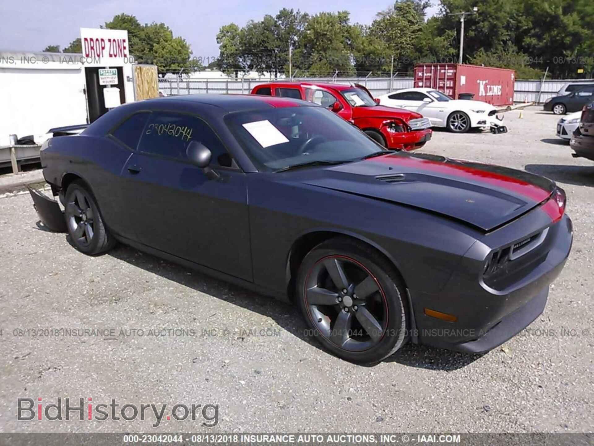 Photo 2C3CDYAG1DH737287 - Dodge Challenger 2013