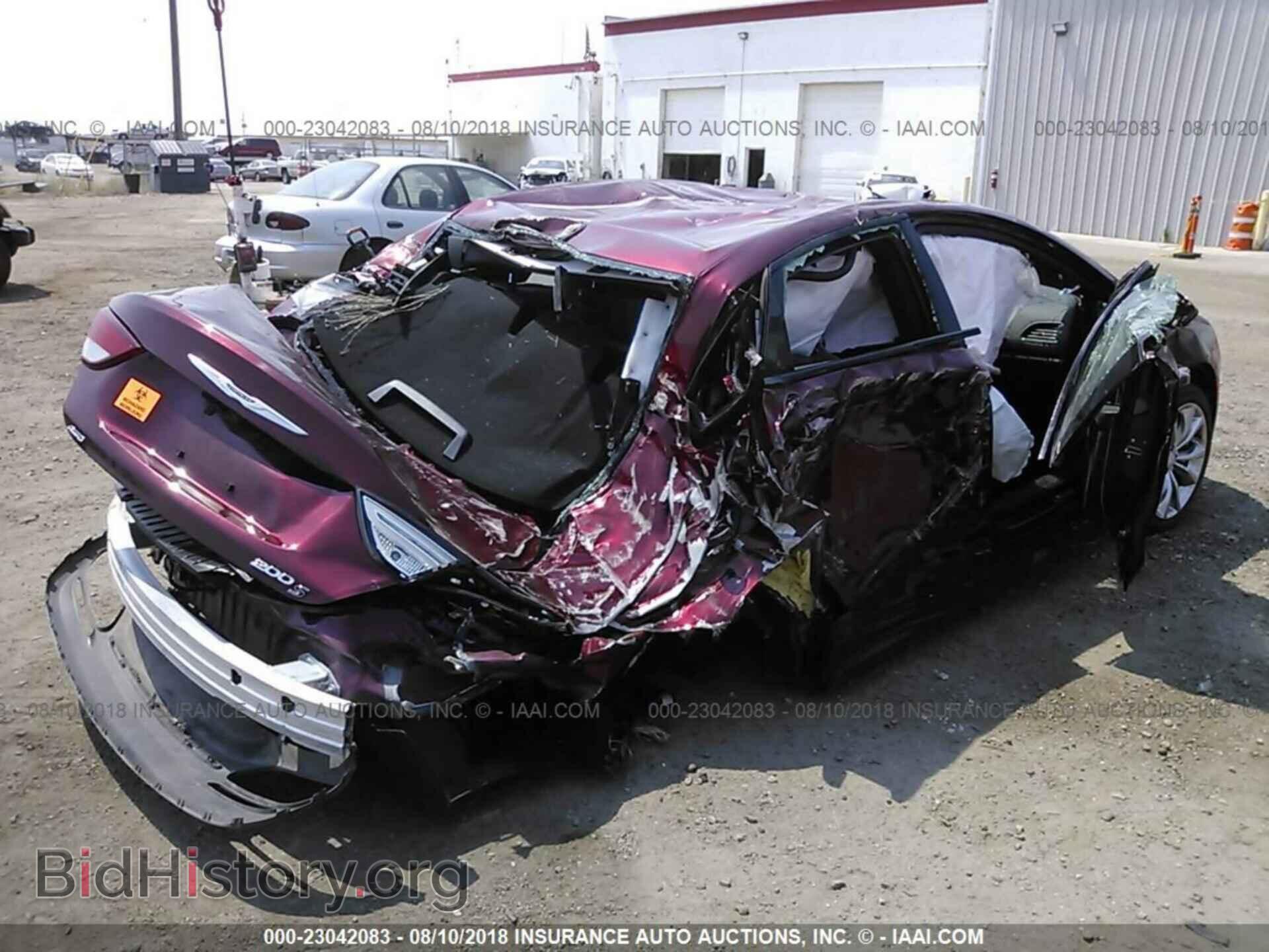 2015 Chrysler 200 - VIN: 1C3CCCDG8FN543593 - Photo 4