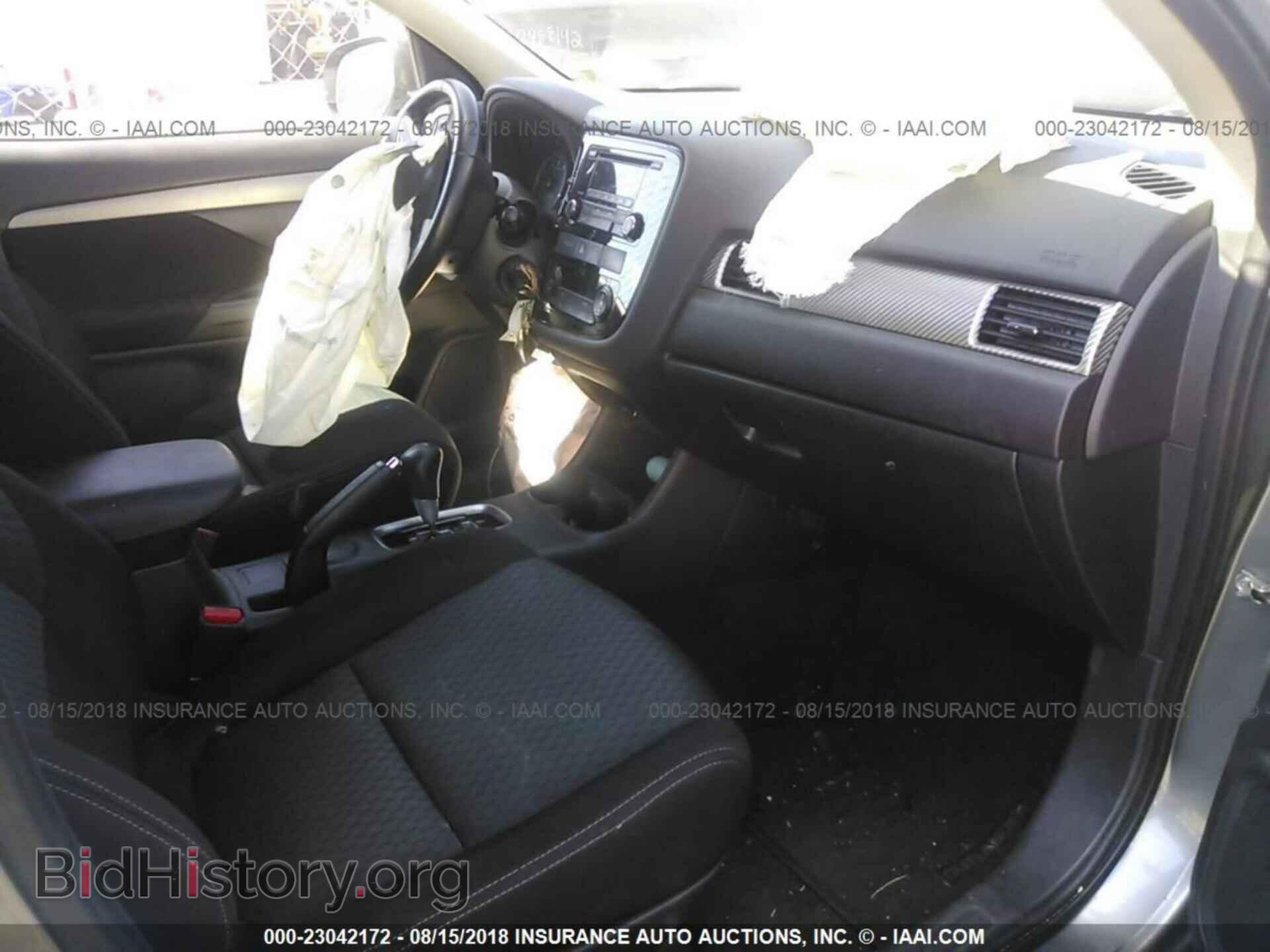 2015 Mitsubishi Outlander - VIN: JA4AD2A32FZ002179 - Фото 5