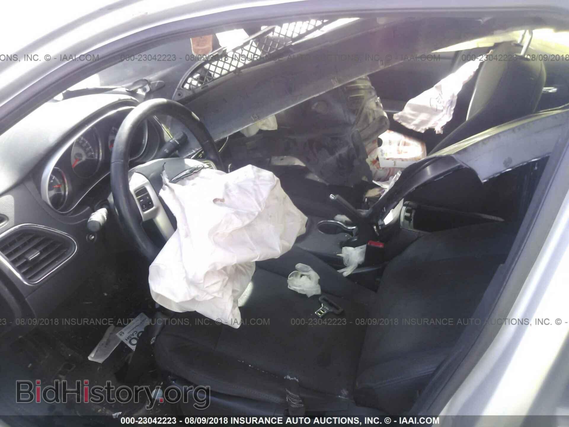 2012 Chrysler 200 - VIN: 1C3CCBBB0CN130158 - Фото 5