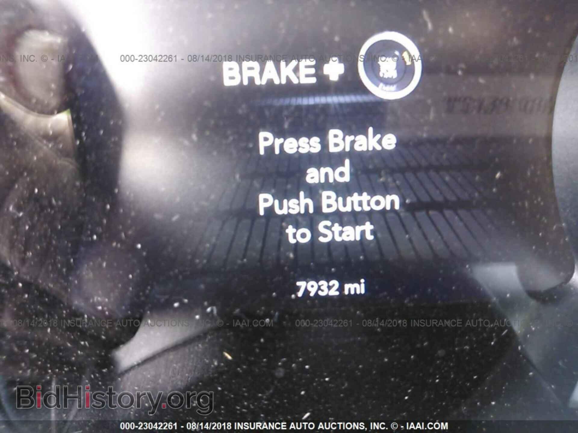 2018 Dodge Challenger - VIN: 2C3CDZAG0JH132856 - Photo 7