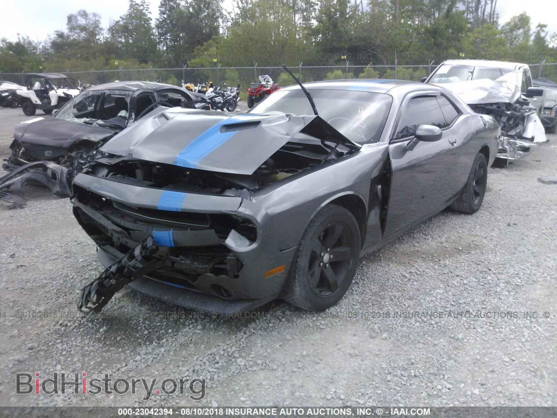 2012 Dodge Challenger - VIN: 2C3CDYAG4CH101588 - Photo 2