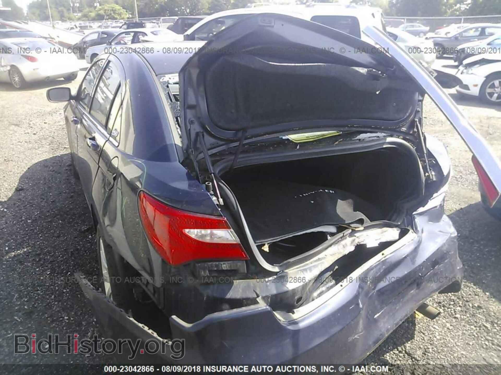 2013 Chrysler 200 - VIN: 1C3CCBBB4DN728559 - Фото 3